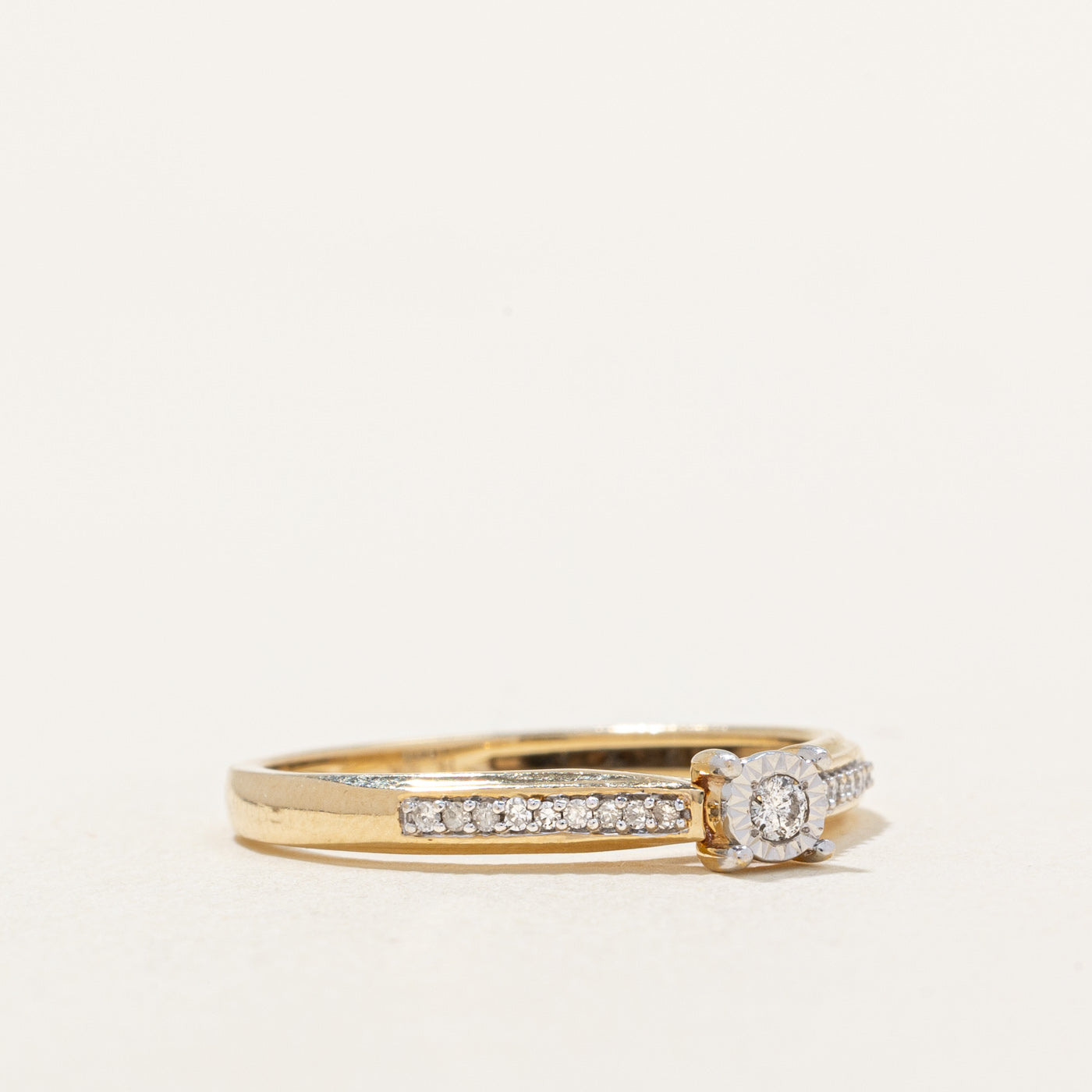 Diamond Ring | 0.12ctw | SZ 7 |