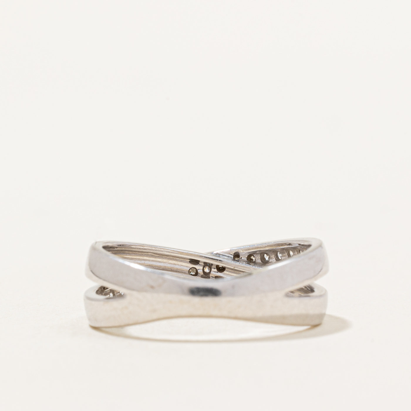 Diamond Crossover Ring | 0.12ctw | SZ 6 |