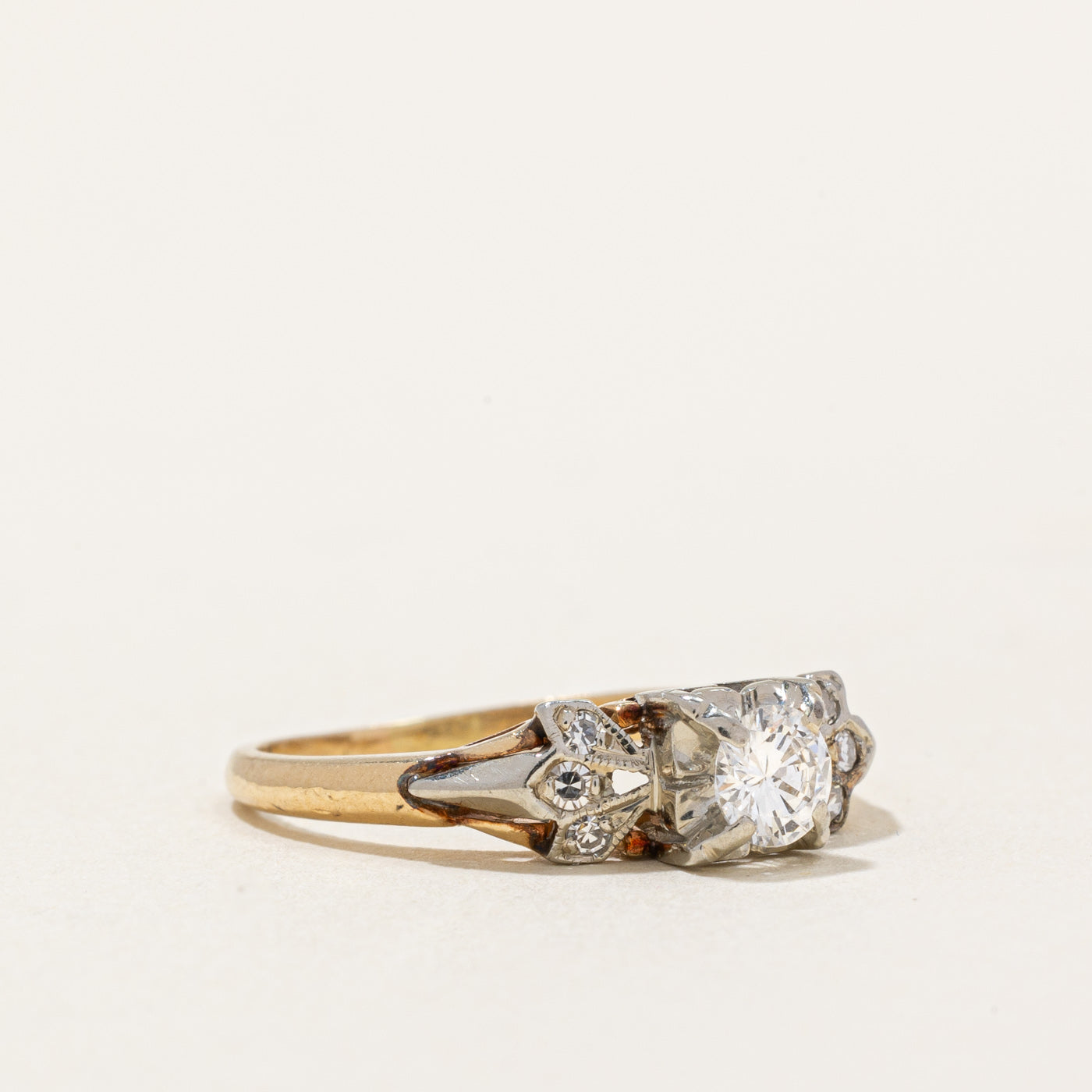 Mid Century Diamond Ring | 0.33ctw VS1 G/H | SZ 5.5 |