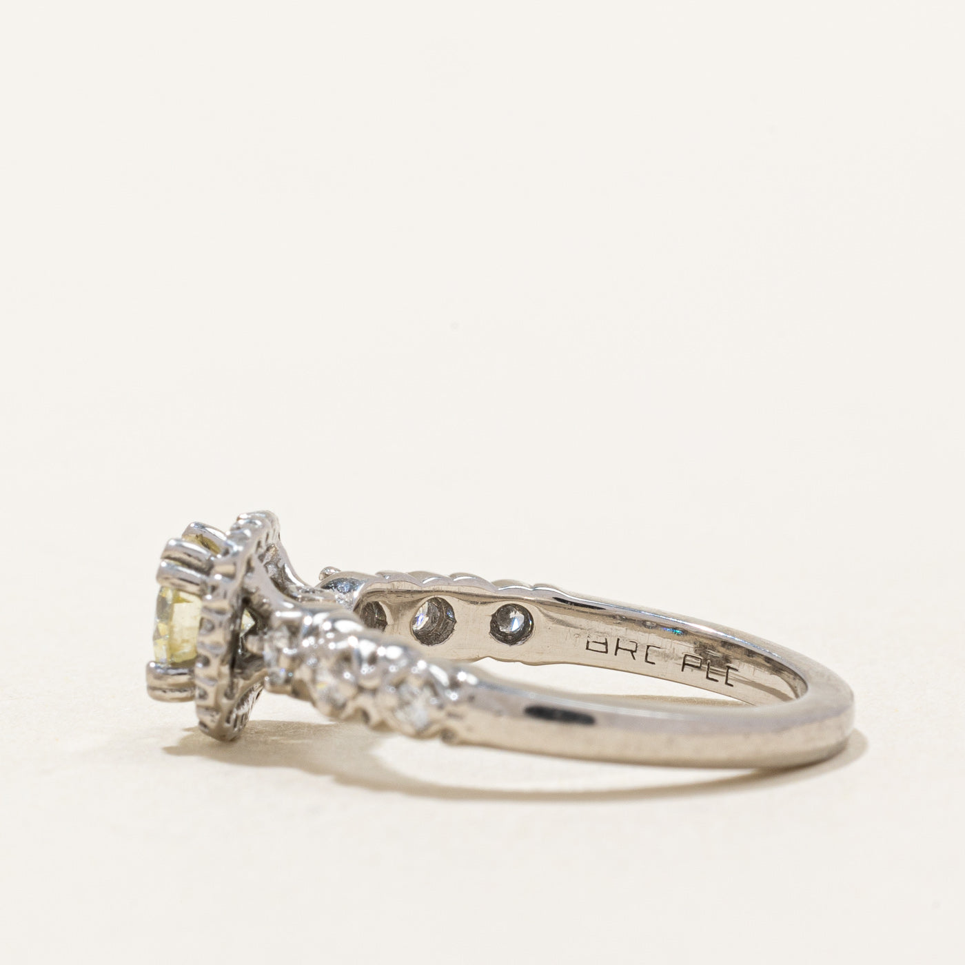Diamond Halo Engagement Ring | 0.68ctw | SZ 4.25 |