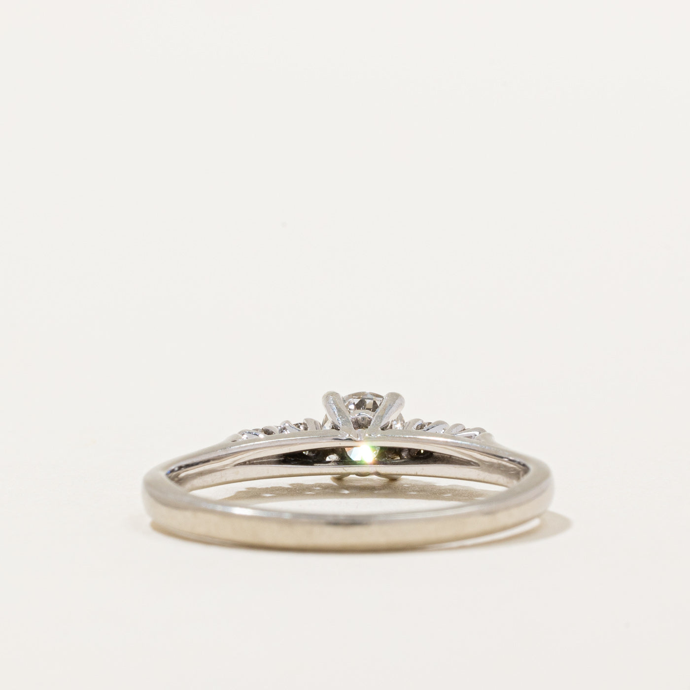 Round Brilliant Cut Diamond Accented Ring | 0.48ctw | SZ 7.5 |