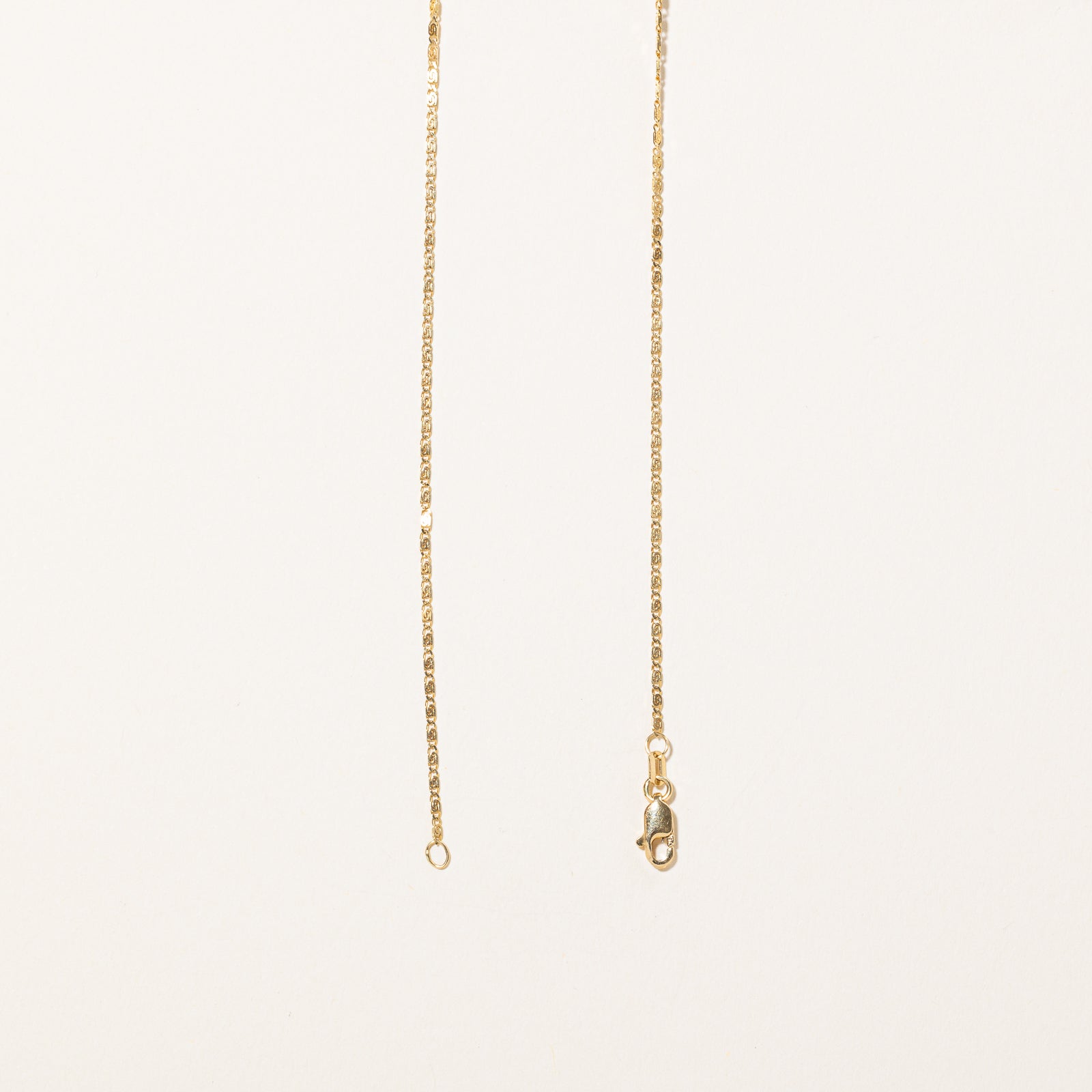 Diamond V Pendant Necklace | 0.28ctw | 18.5" |