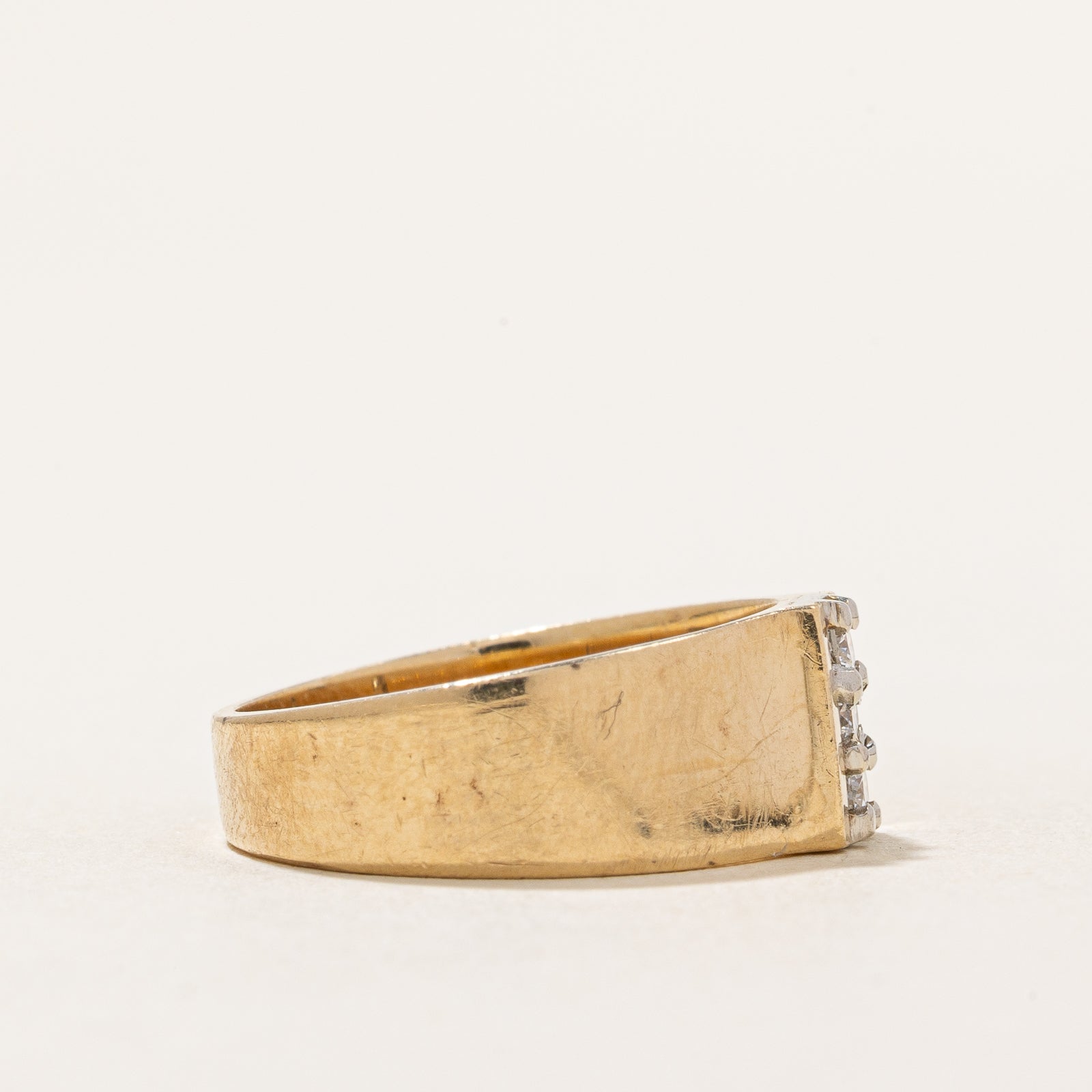 Three Stone Diamond Ring | 0.11ctw | SZ 5 |