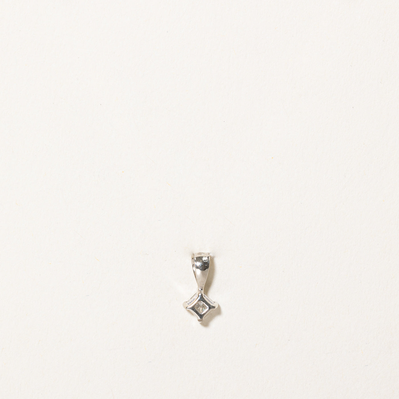 Pendentif solitaire en diamant taille princesse | 0,25 ct | 