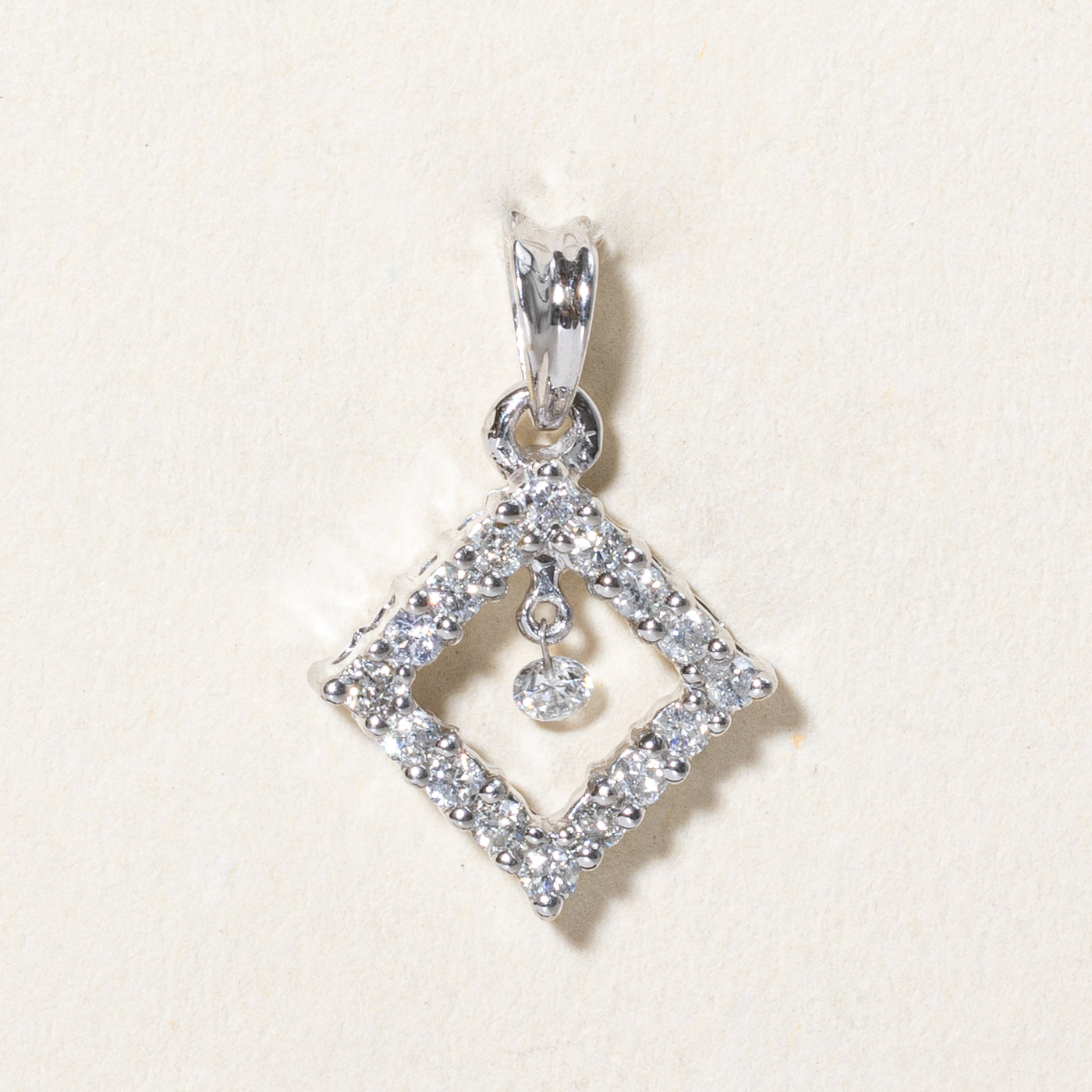 Dangling Diamond Pendant | 0.20ctw |