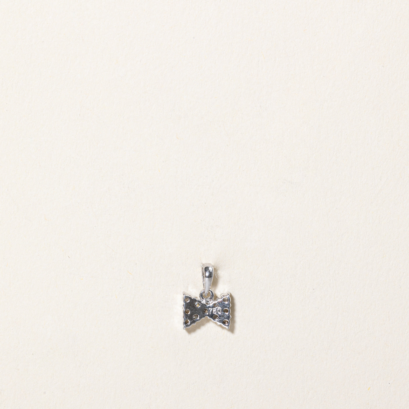Pendentif nœud papillon en diamant | 0,15 ct | 
