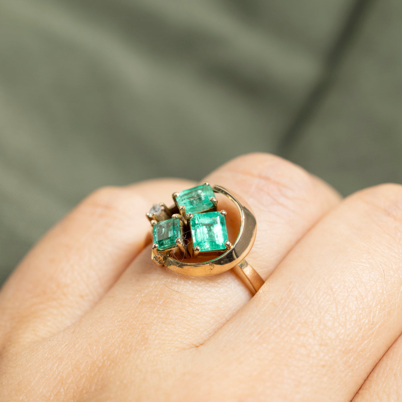 18k Three Stone Emerald & Diamond Openwork Ring | 1.11ctw, 0.04ctw | SZ 7.75