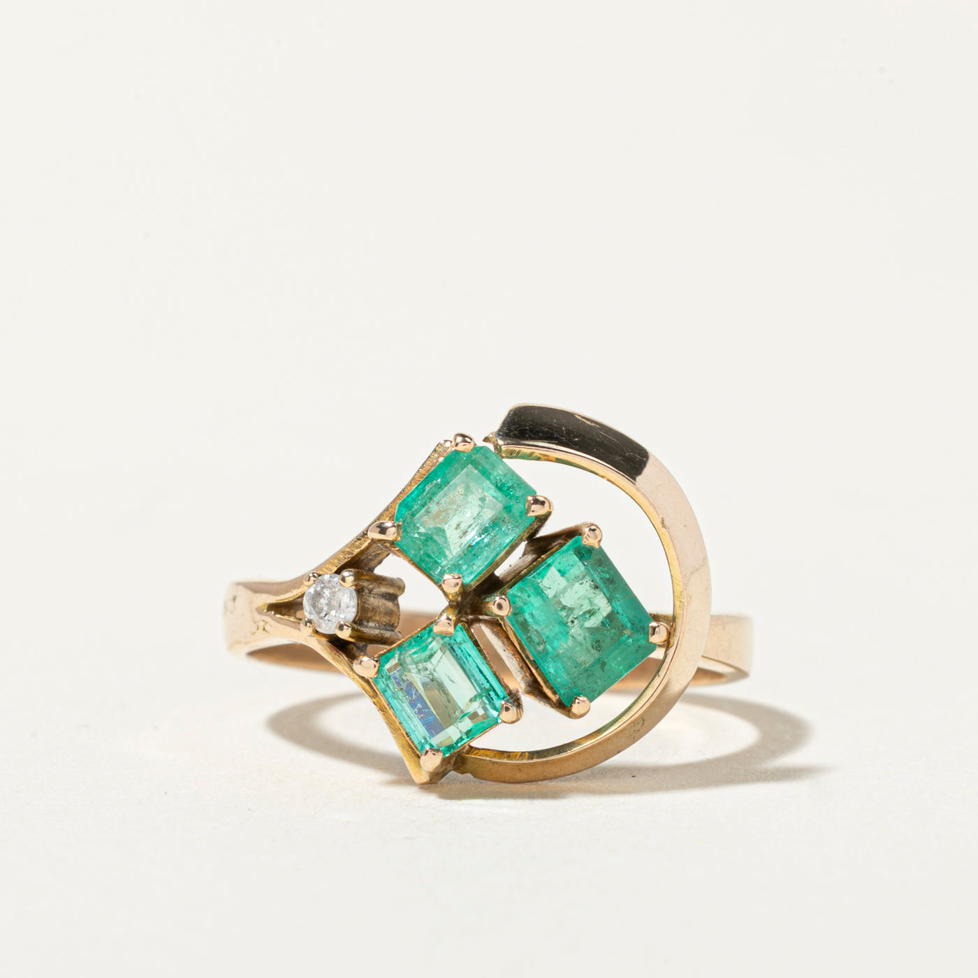 18k Three Stone Emerald & Diamond Openwork Ring | 1.11ctw, 0.04ctw | SZ 7.75