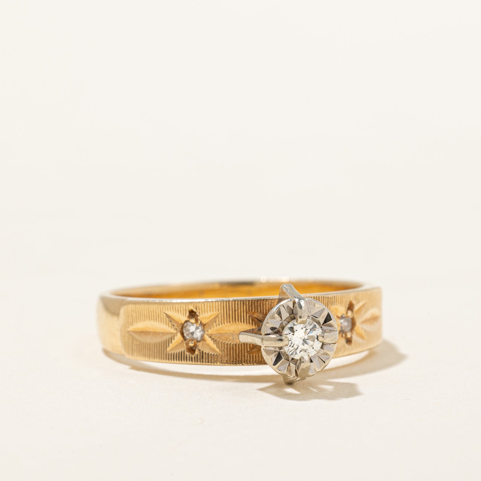 High Illusion Set Diamond Ring | 0.11ctw | SZ 7.5 |