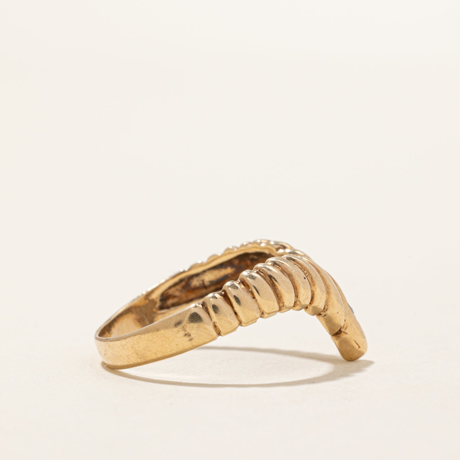 Bague chevron en diamant | 0,09 ct | Taille 8 | 