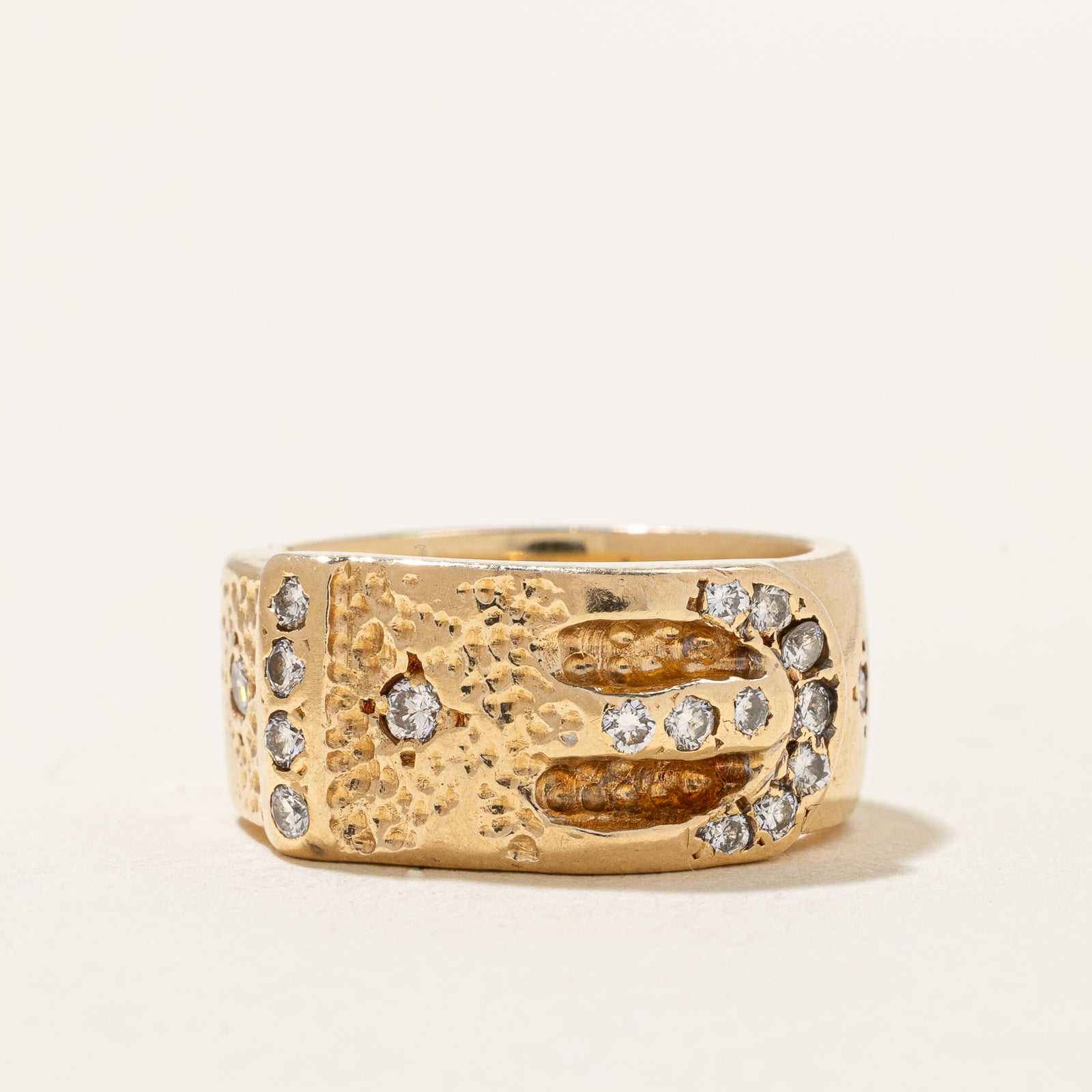 Diamond Buckle Band | 0.30ctw | SZ 4.5 |