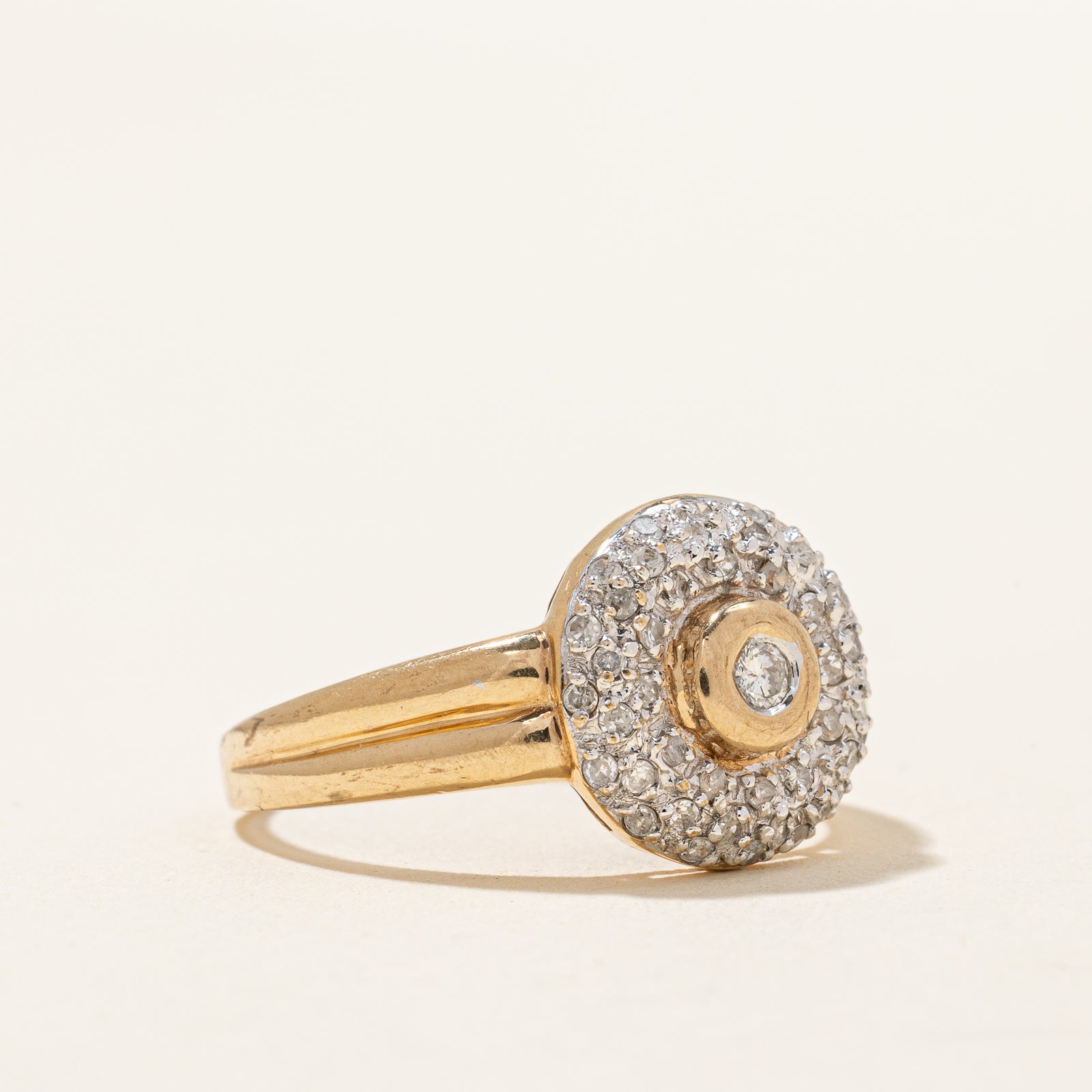 Bague sertie de diamants avec halo | 0,26 ct | Taille 7,25 |