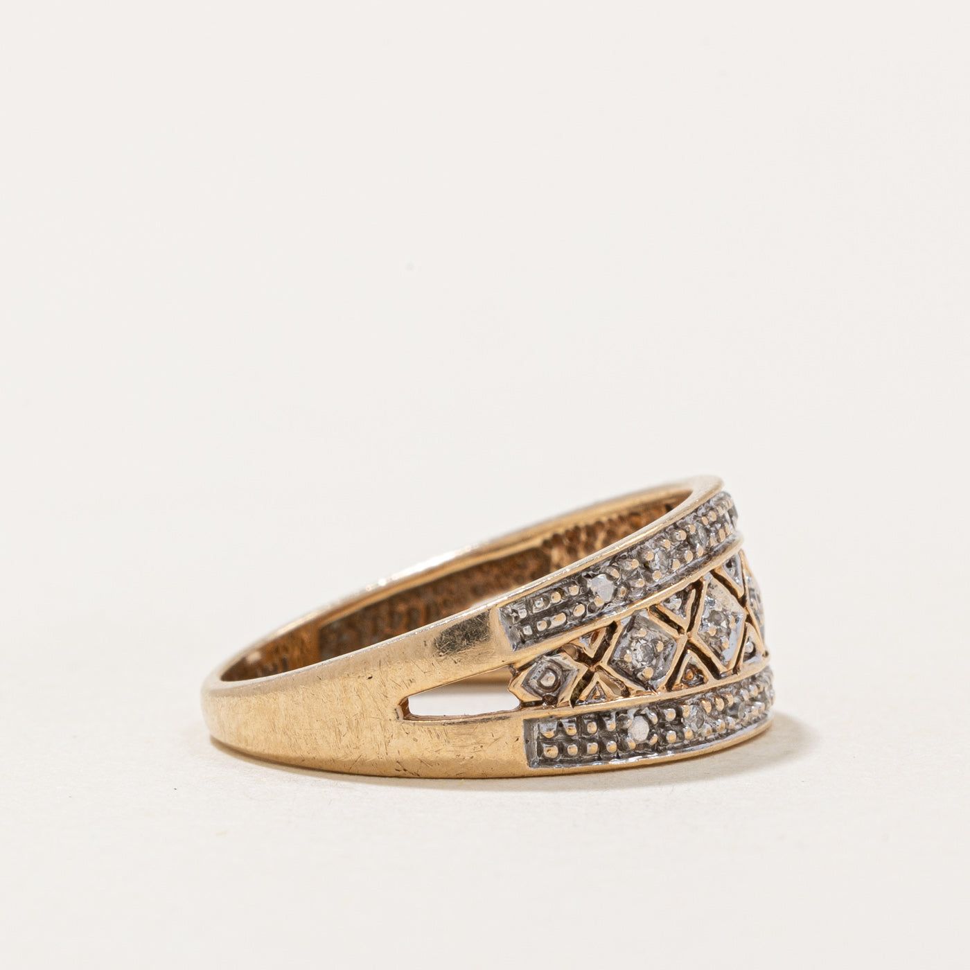 Diamond Cocktail Ring | 0.08ctw | SZ 6 |