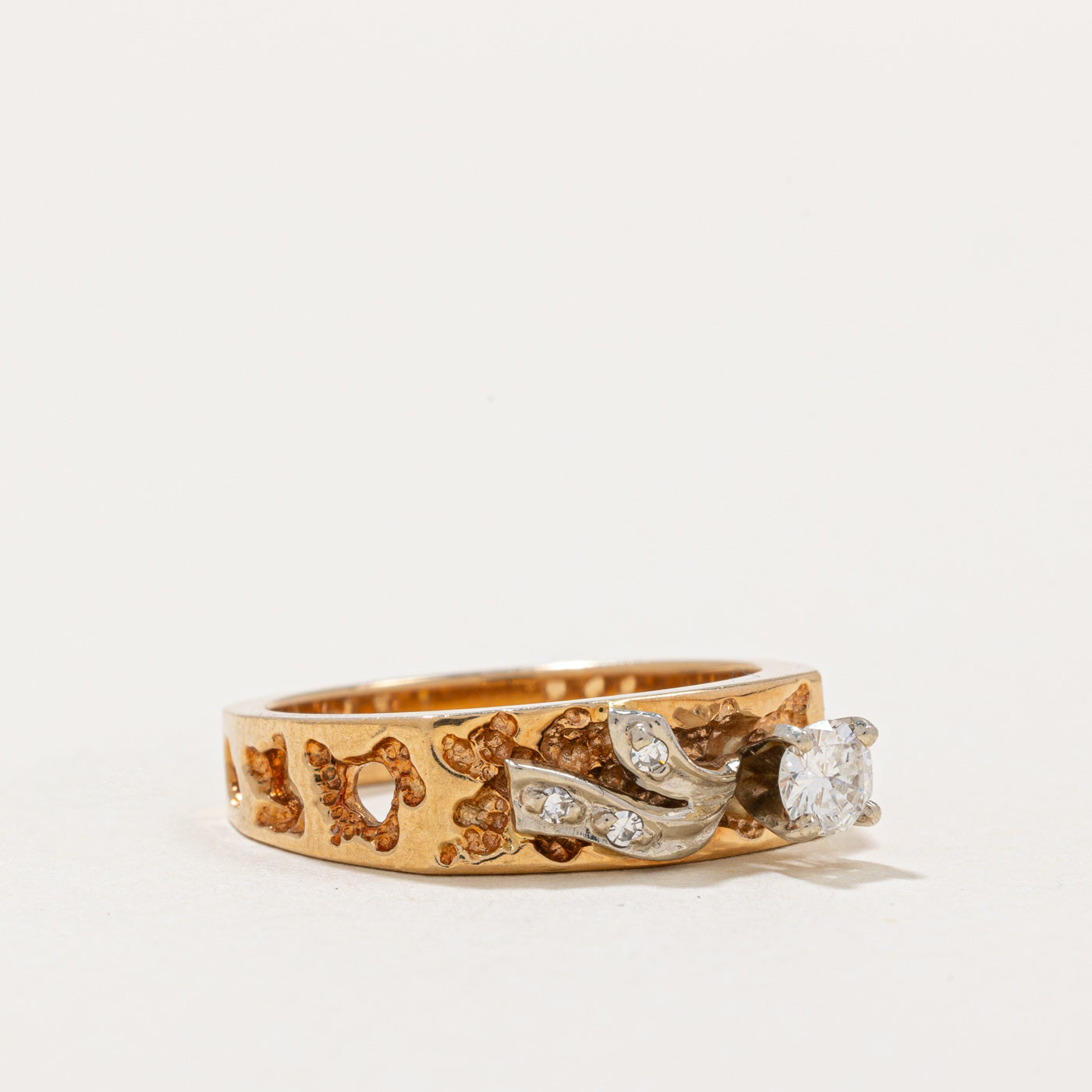 Cathedral Set Diamond Ring | 0.23ctw | SZ 6.25 |