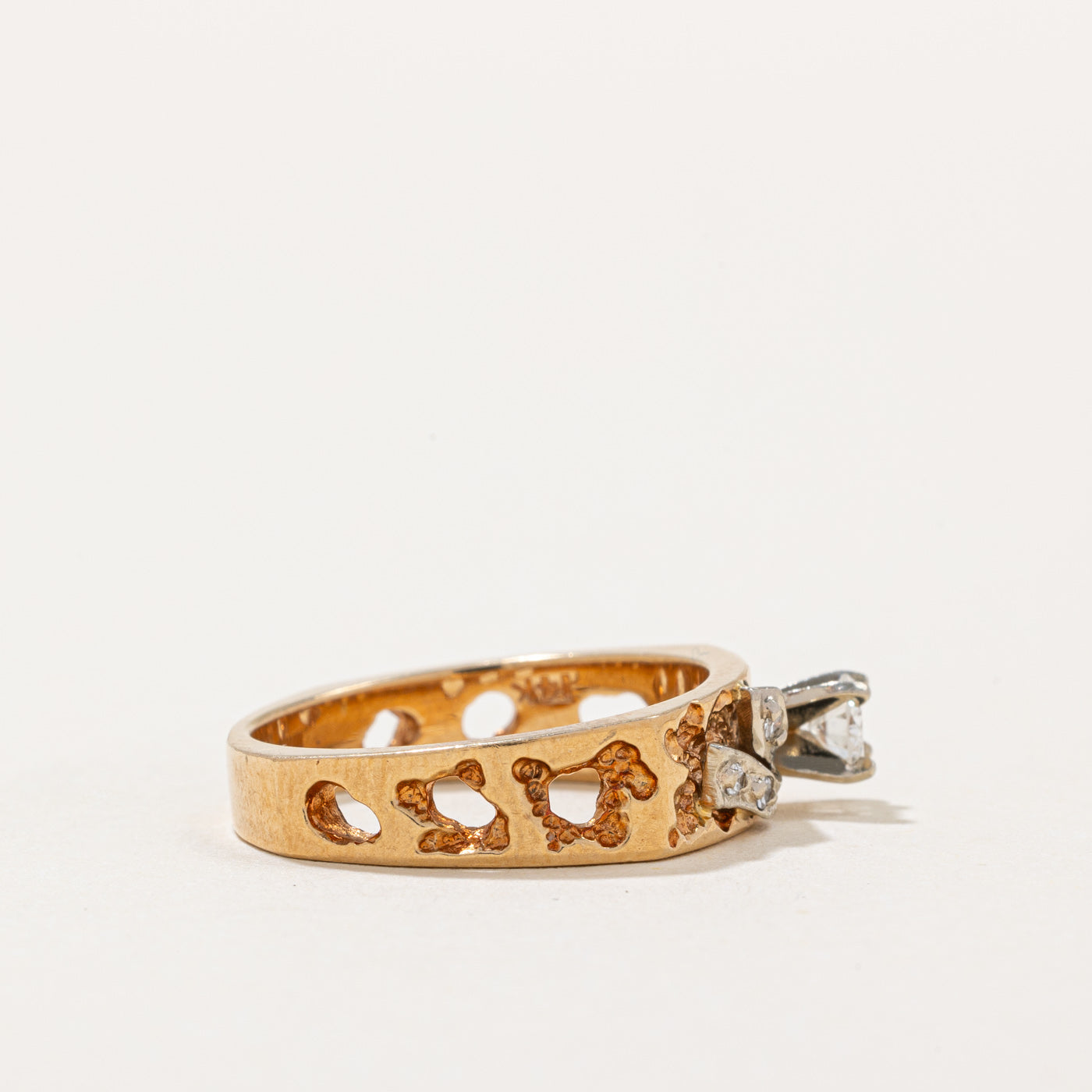 Cathedral Set Diamond Ring | 0.23ctw | SZ 6.25 |