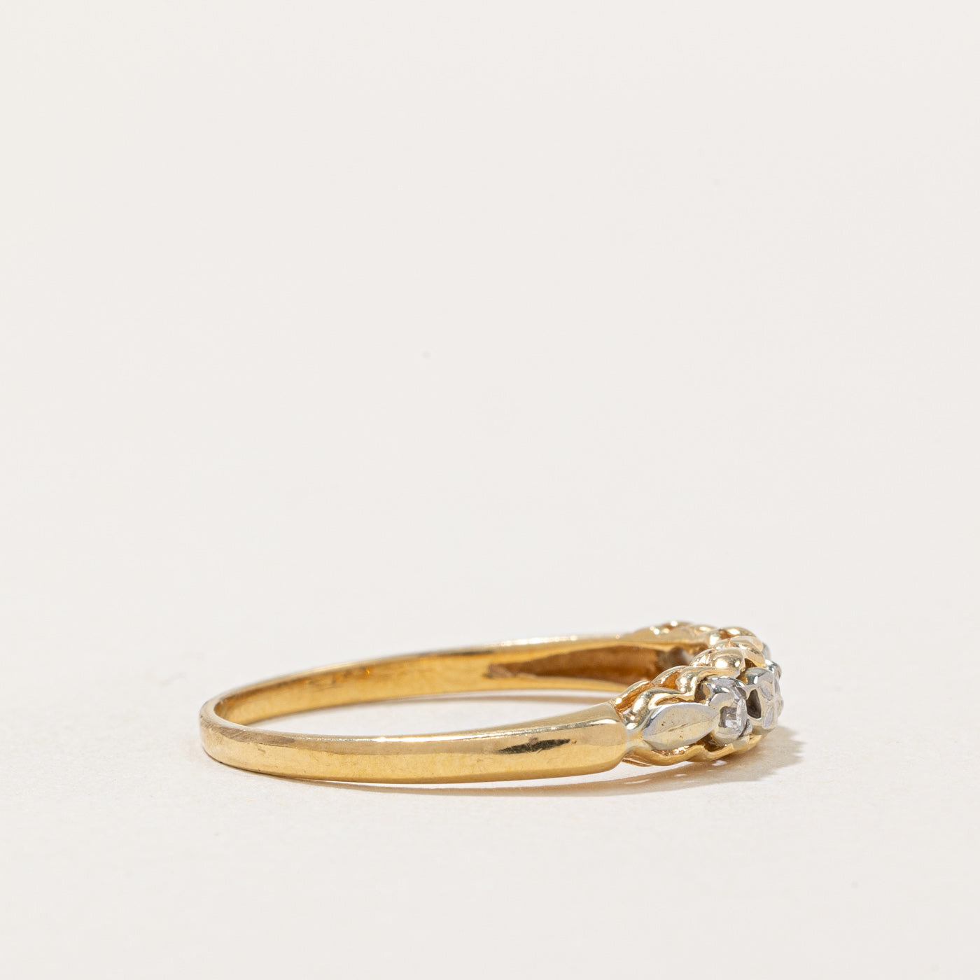 Illusion Set Diamond Ring | 0.10ctw | SZ 8.5 |