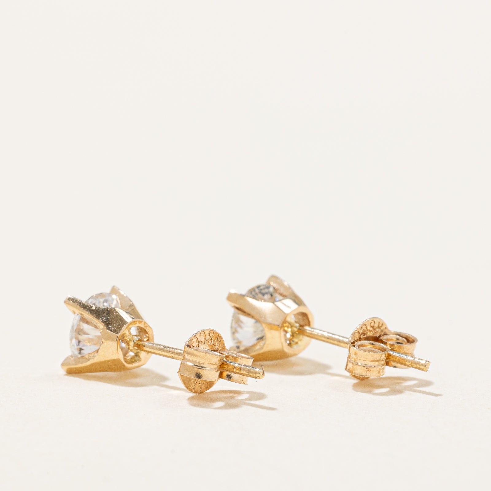 Boucles d'oreilles puces en diamant | 0,71 ct | 
