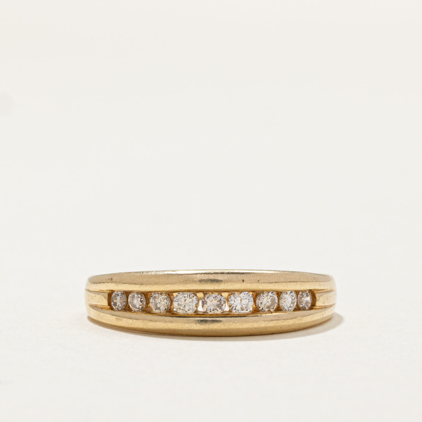 Alliance semi-éternité sertie de diamants en canal | 0,25 ct au total | Taille 8,75