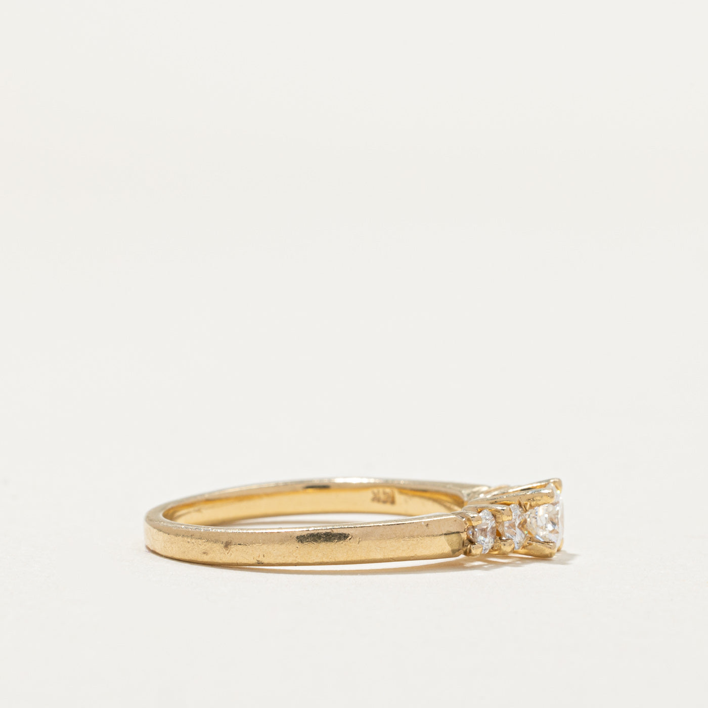 Round Brilliant Cut Diamond Engagment Ring | 0.62ctw | SZ 8.75