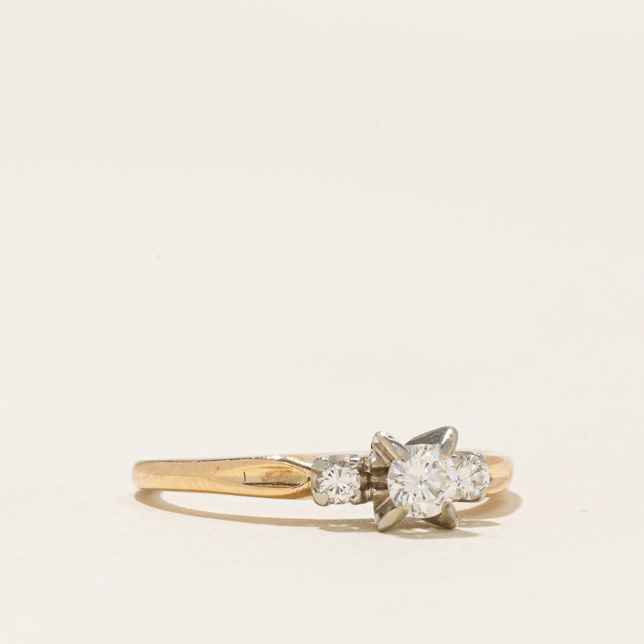 Diamond Accented Ring | 0.26ctw | SZ 6.25 |