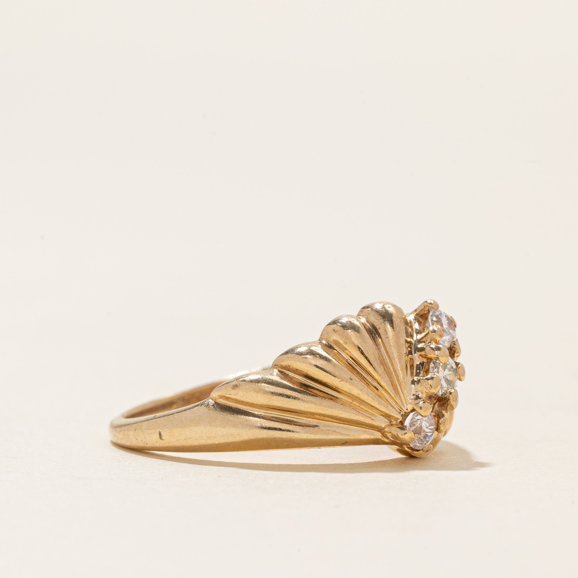 Three Stone Diamond Fan Grooved Ring | 0.22ctw | SZ 7.75 |