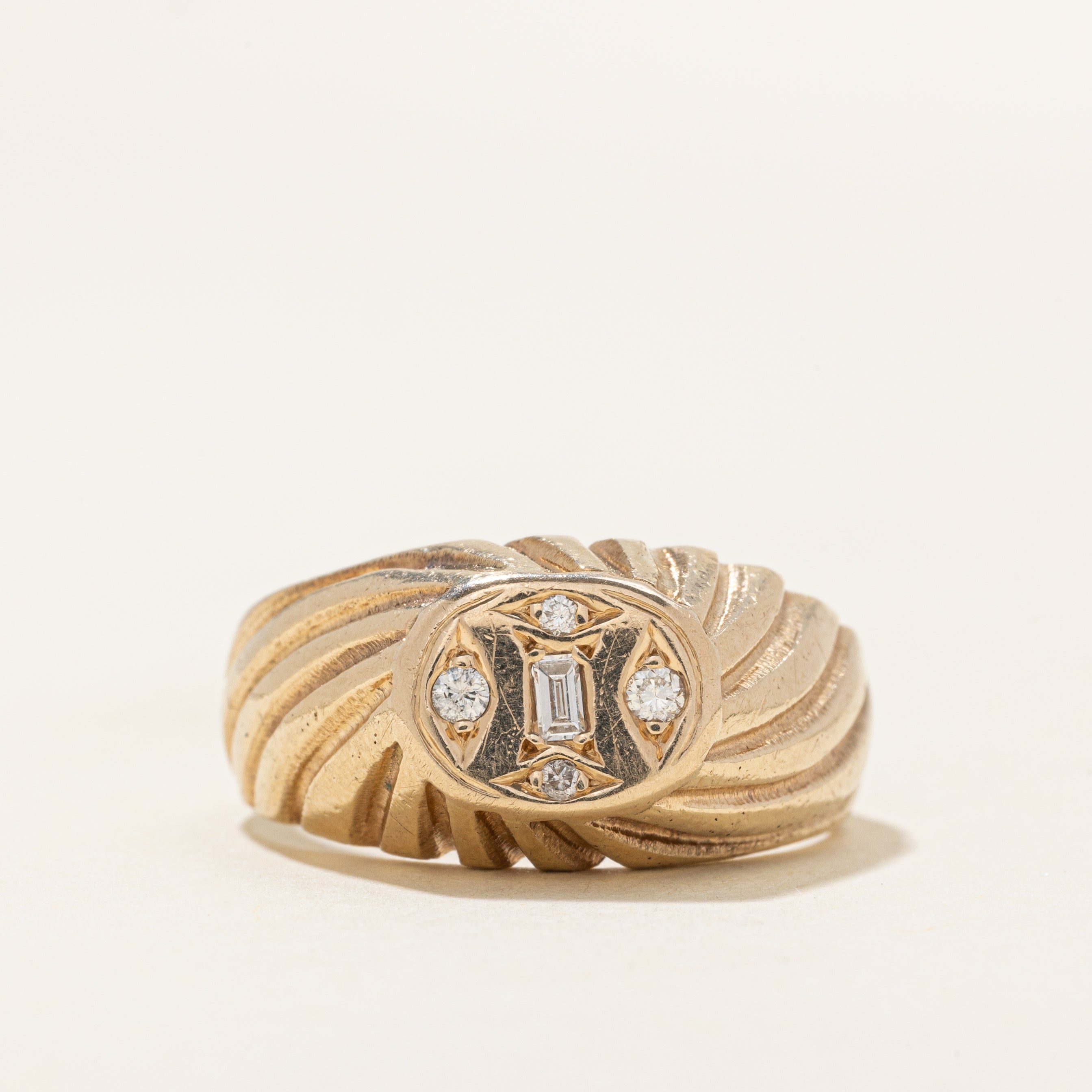 Diamond Cluster Grooved Signet Ring | 0.1ctw | SZ 9.25 |