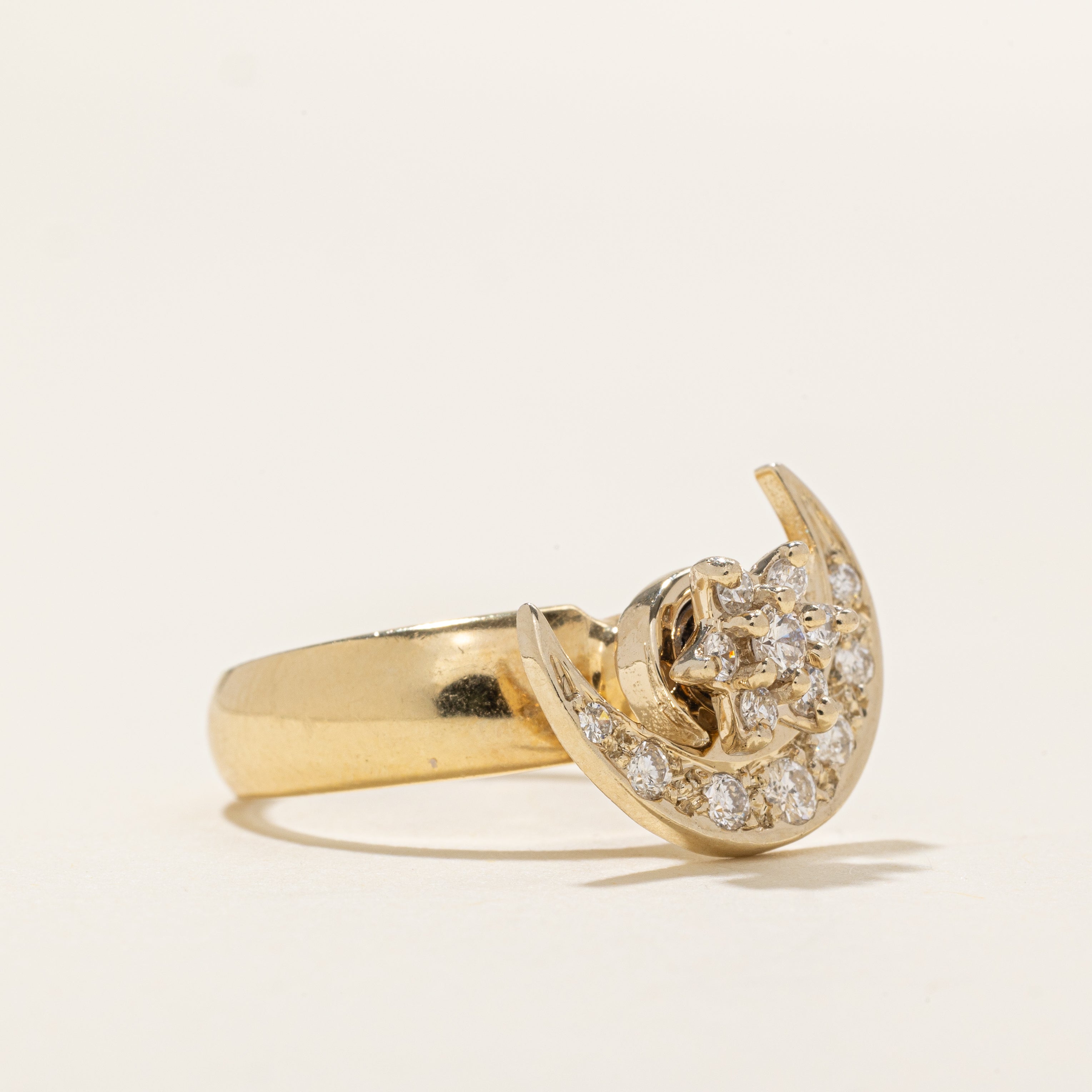 Diamond Moon & Star Spinning Ring | 0.25ctw | SZ 5.5 |