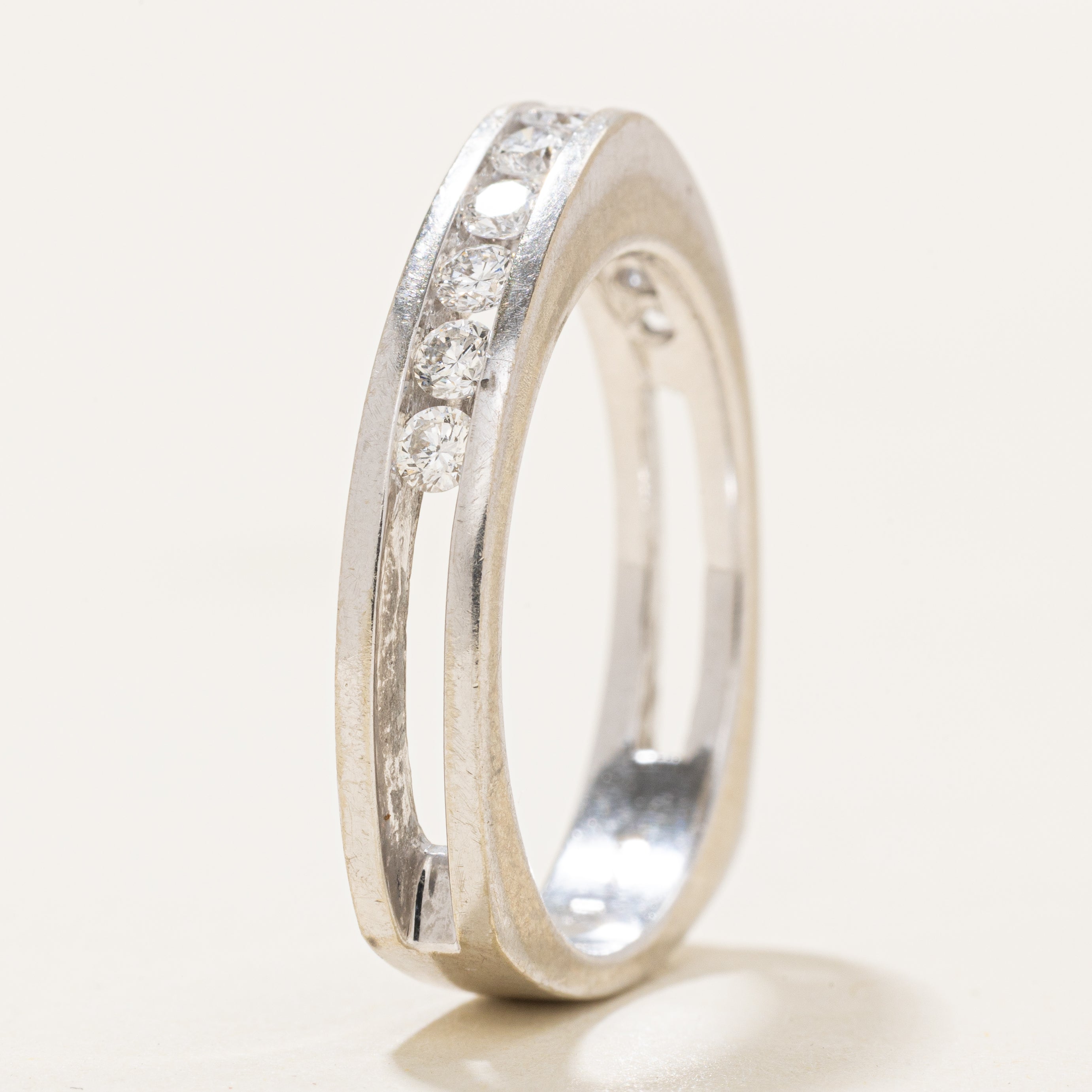 Alliance demi-éternité sertie de diamants | 0,33 ct | Taille 7,0 |