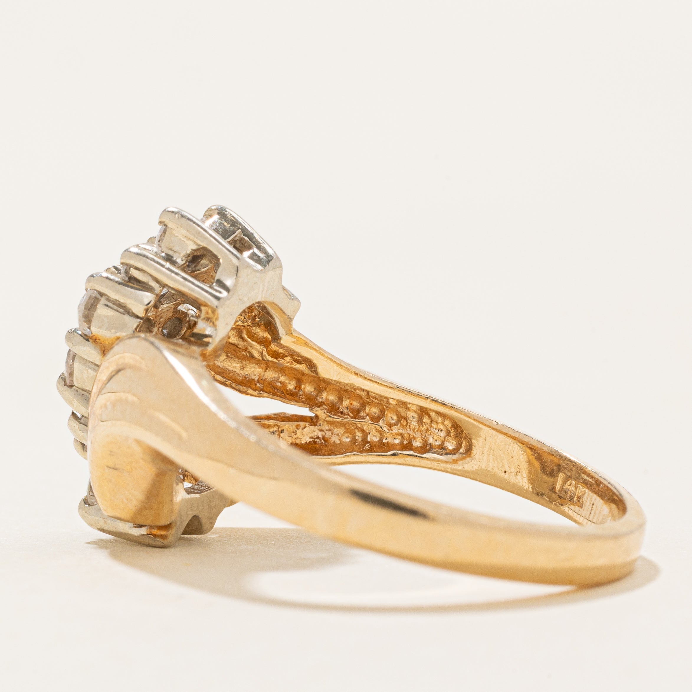 Diamond Cluster Grooved Cocktail Ring | 0.32ctw | SZ 4.25 |