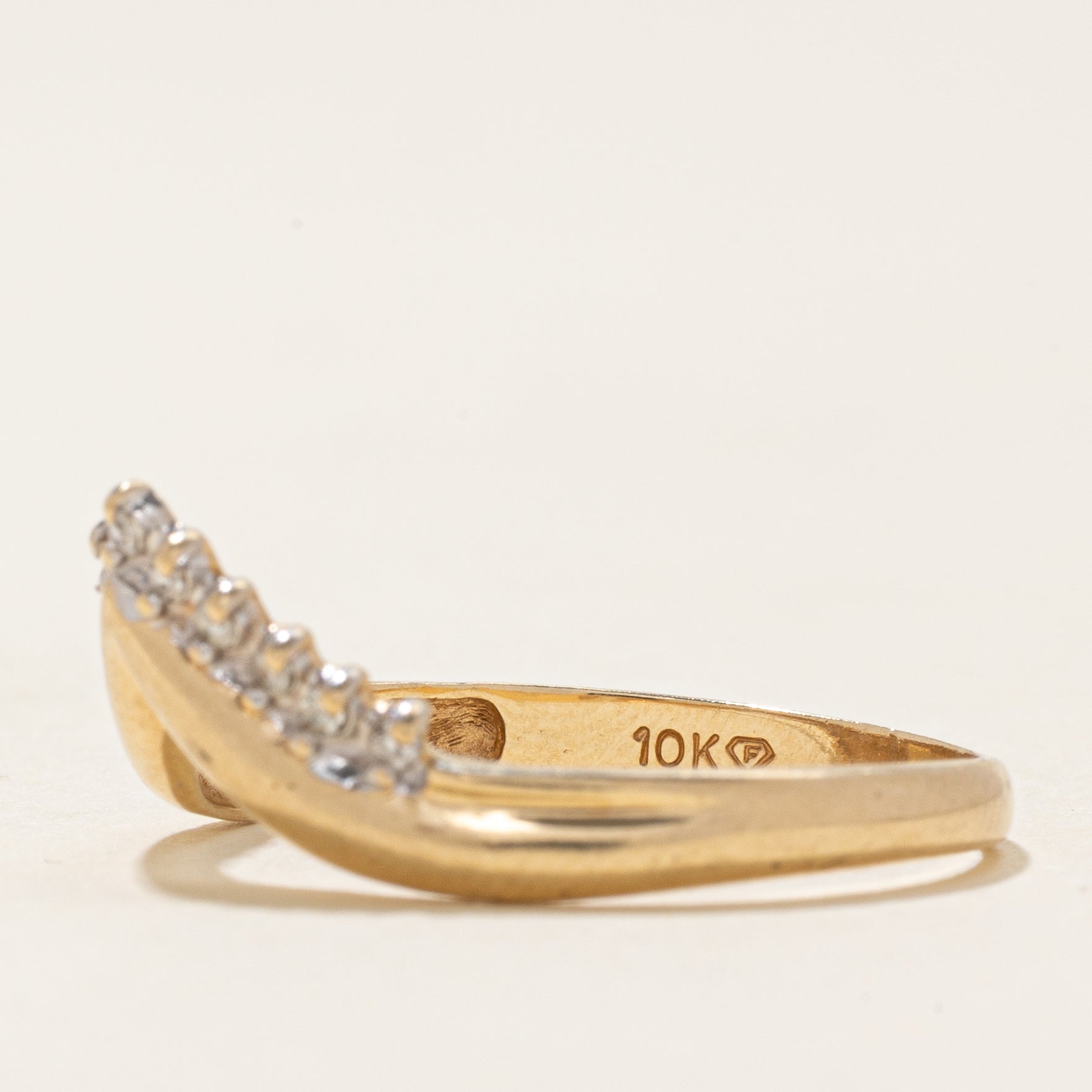 Semi Eternity Diamond Chevron Ring | 0.06ctw | SZ 6.0 |