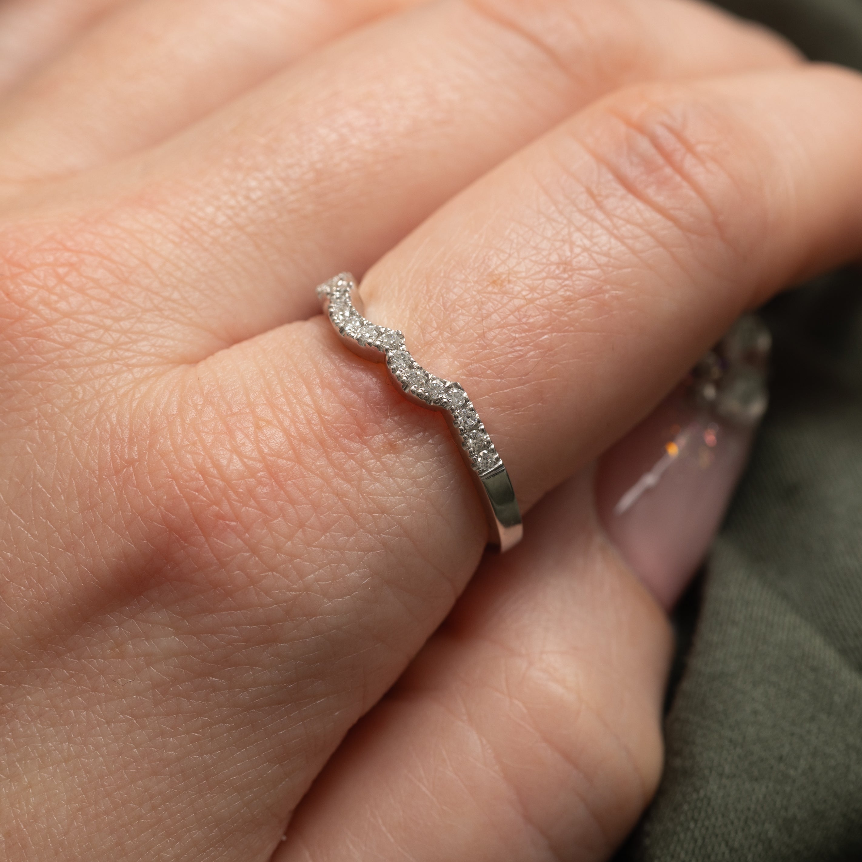 Semi Eternity Diamond Contour Ring | 0.2ctw | SZ 9.0 |