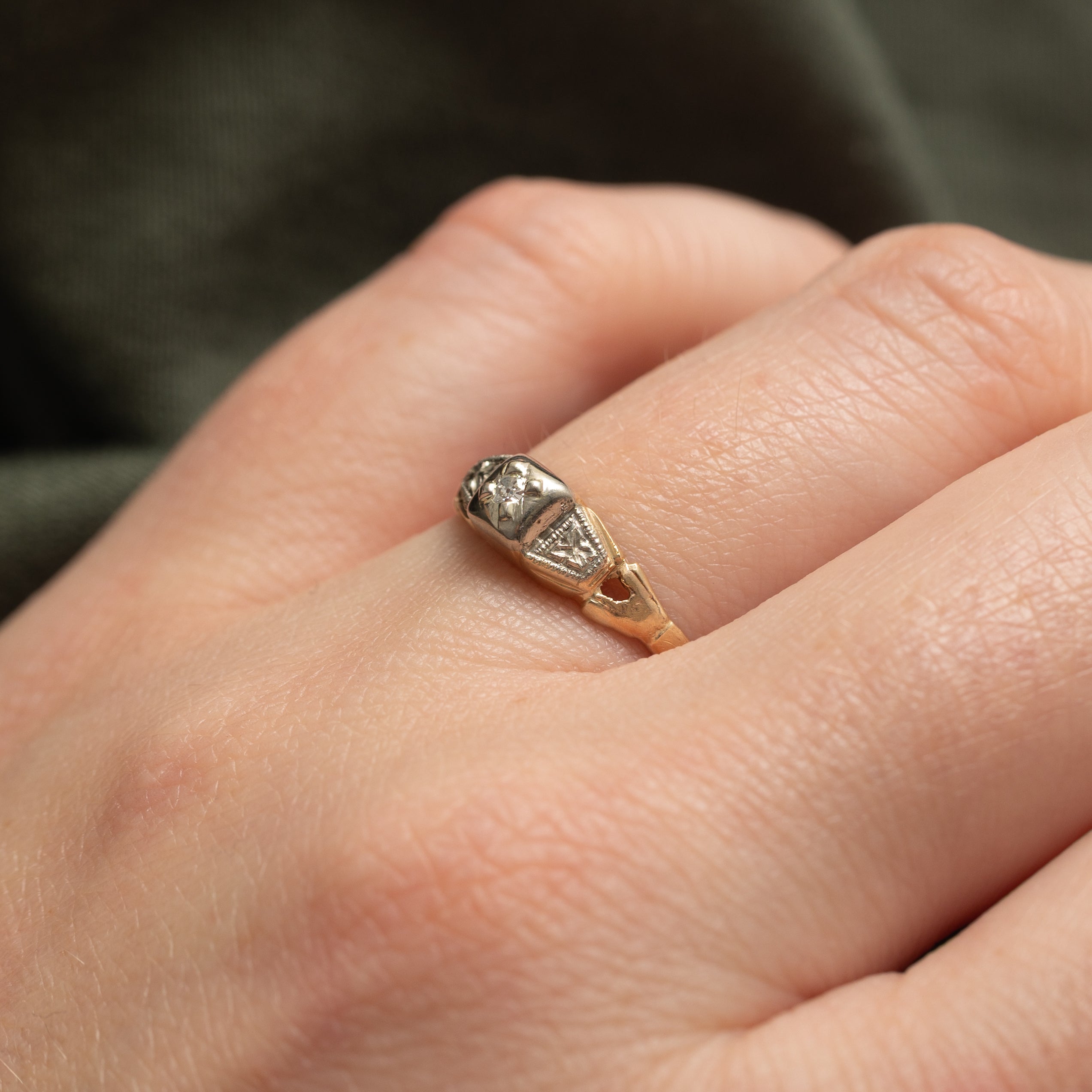 Illusion Set Diamond Textured Ring | 0.03ctw | SZ 6.0 |