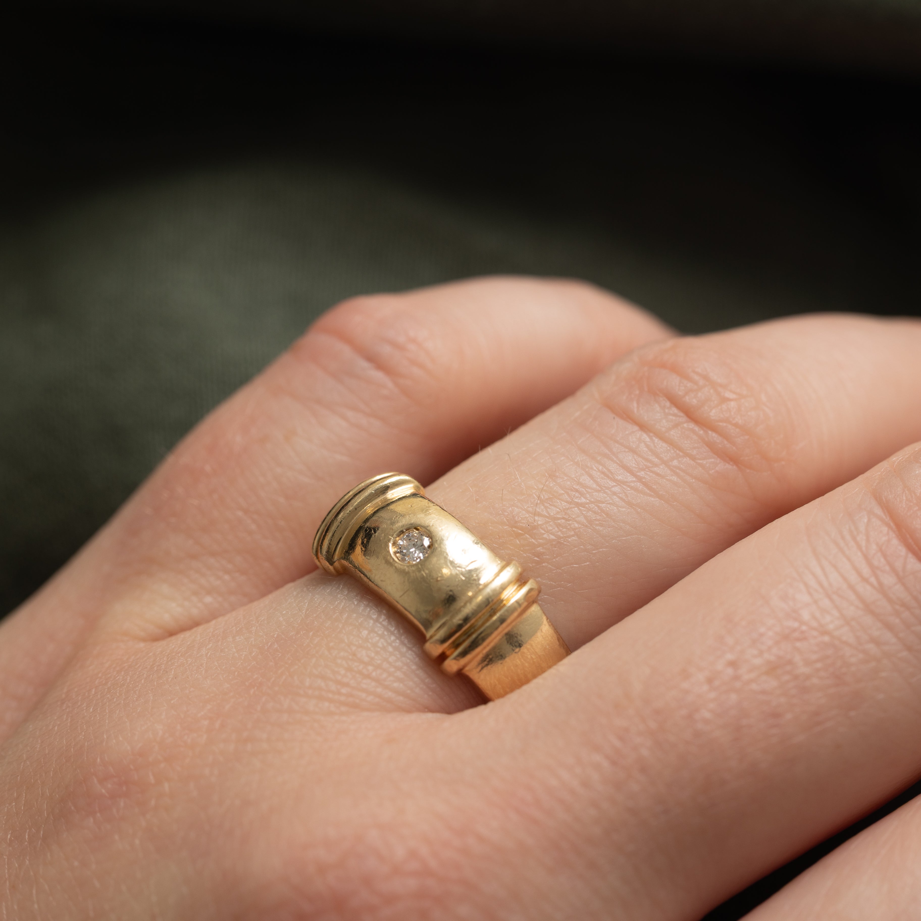 Flush Set Diamond Buckle Ring | 0.06ctw | SZ 7.75 |