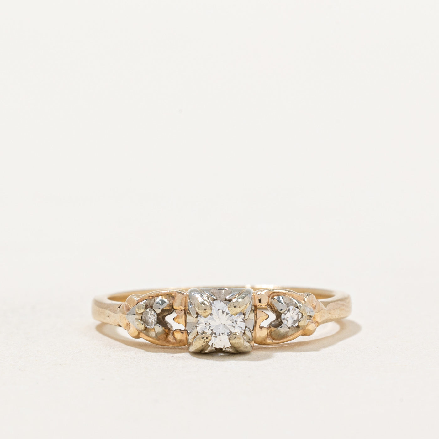 Illusion Set Diamond Ring | 0.18ctw | SZ 7 |