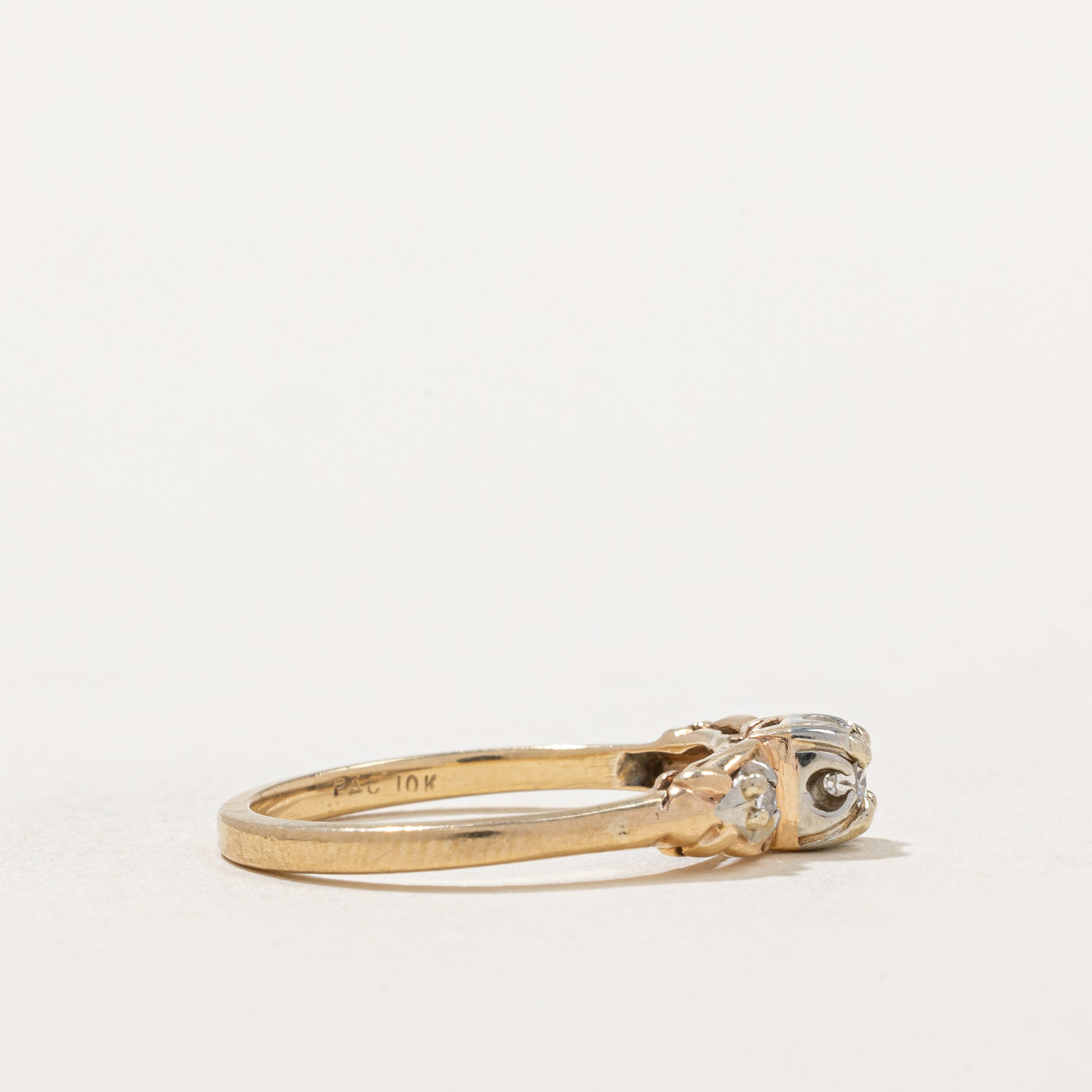 Illusion Set Diamond Ring | 0.18ctw | SZ 7 |