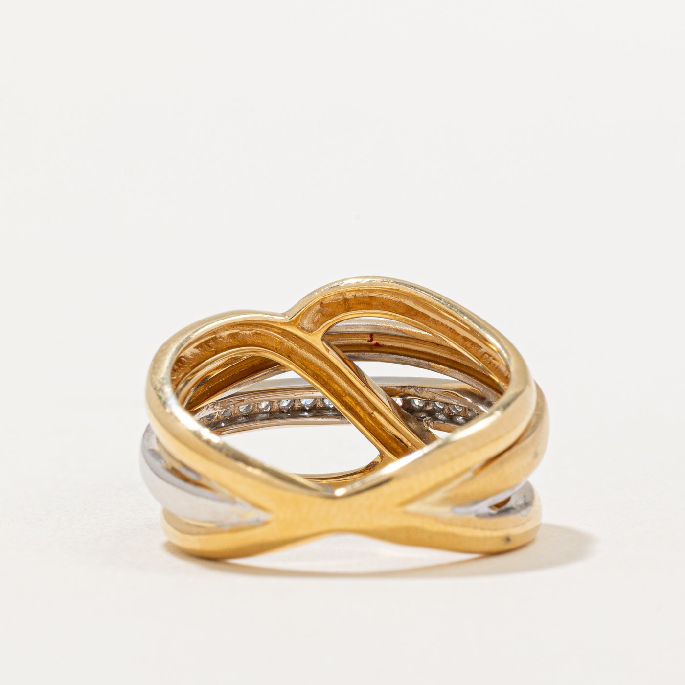 Overlapping Bands Diamond Ring | 0.20ctw | SZ 7 |