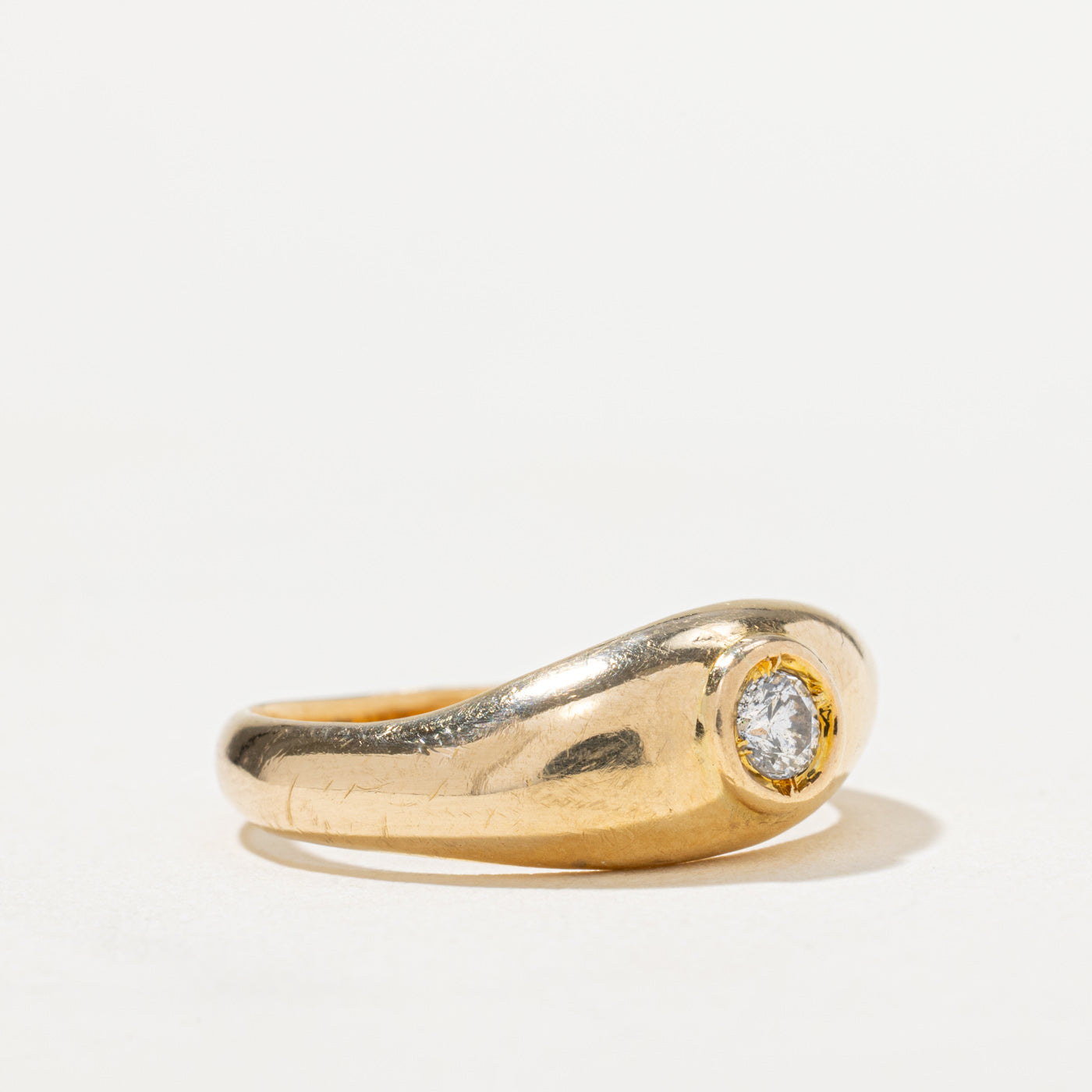 Solitaire Diamond Wave Ring | 0.14ct | SZ 6.25