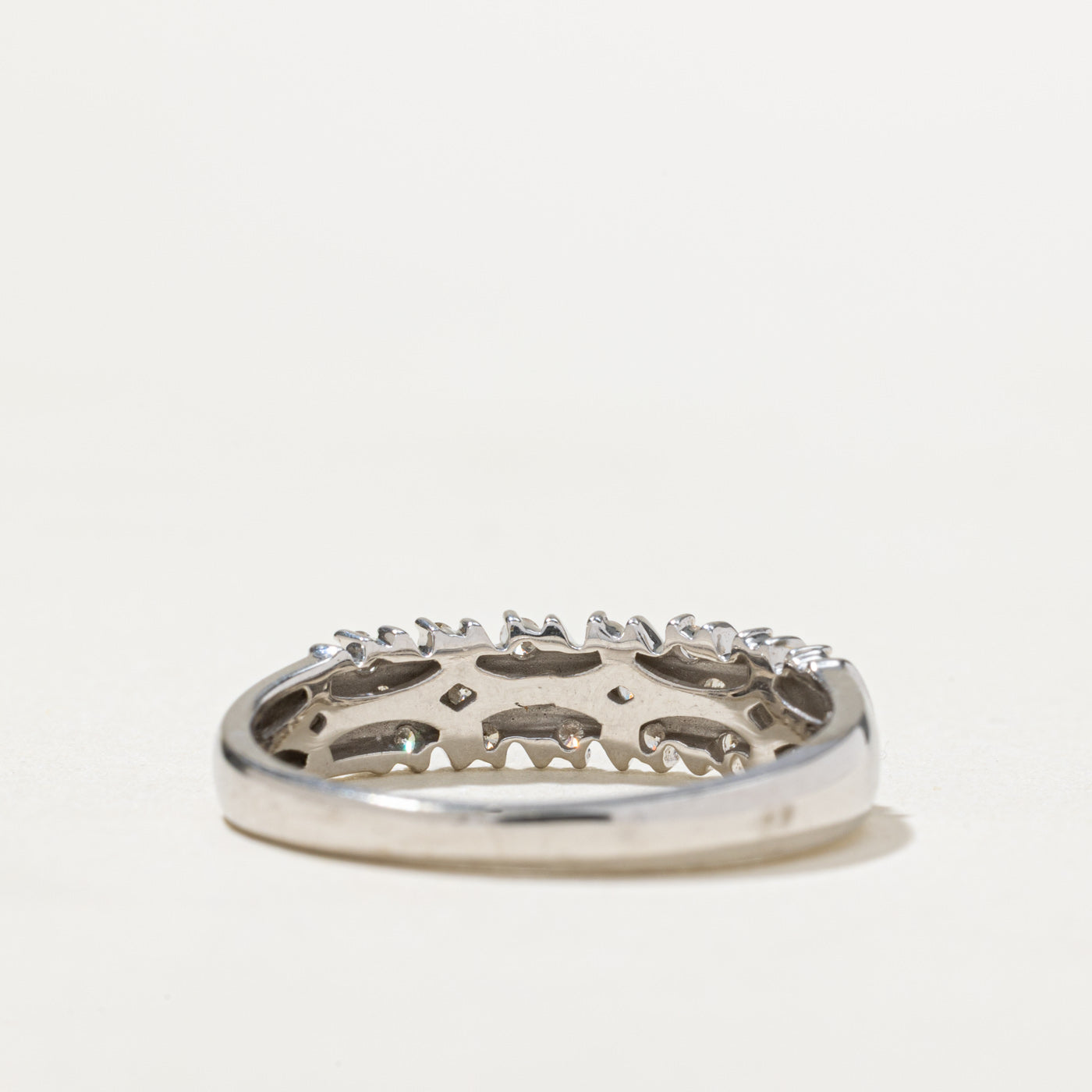 Bague à plusieurs rangs de diamants en diagonale | 0,19 ct | Taille 7