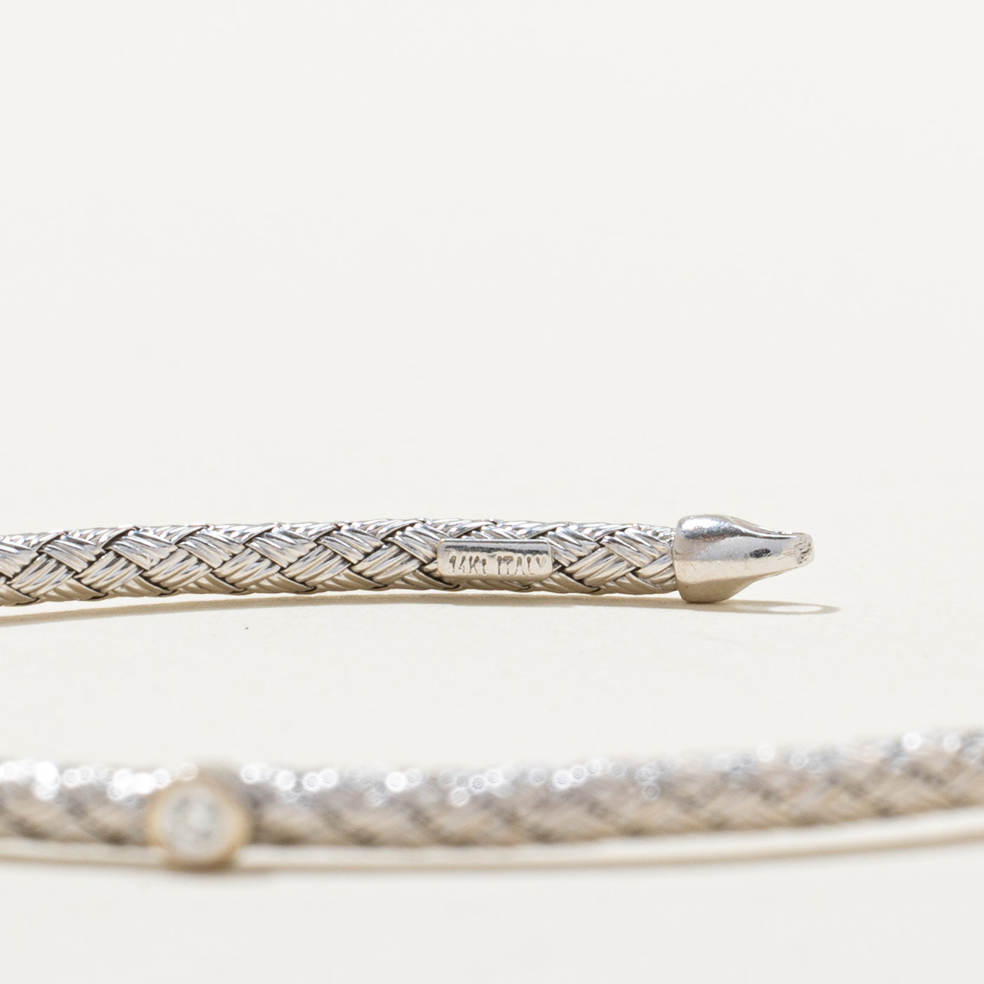 Bracelet tissé à trois diamants | 0,10 ct au total | 17,8 cm