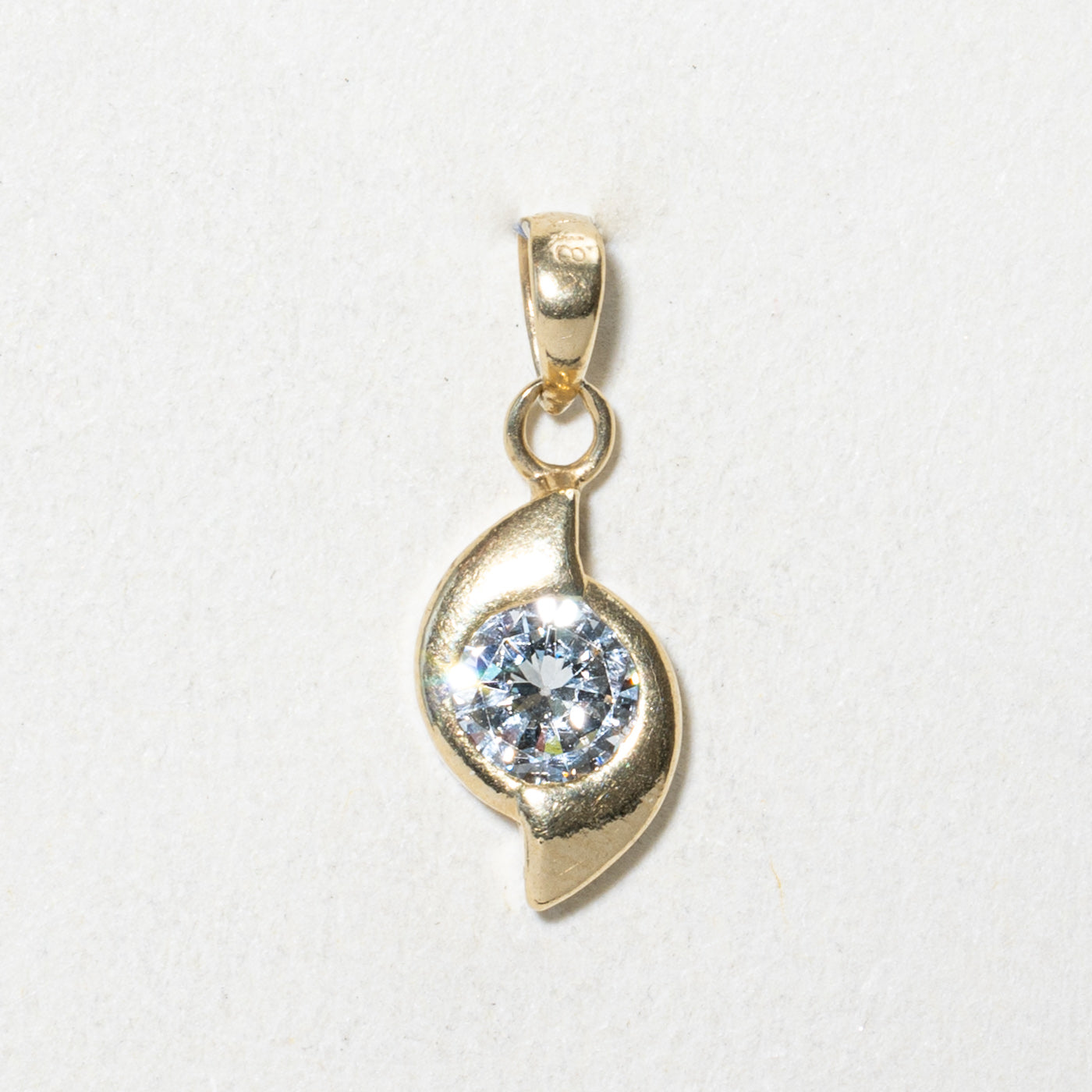 Solitaire Diamond Pendant | 0.40ct