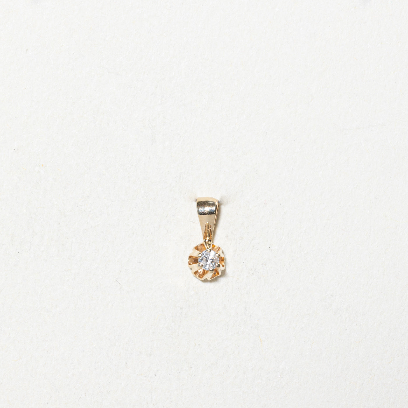 Belcher Set Diamond Pendant | 0.03ct