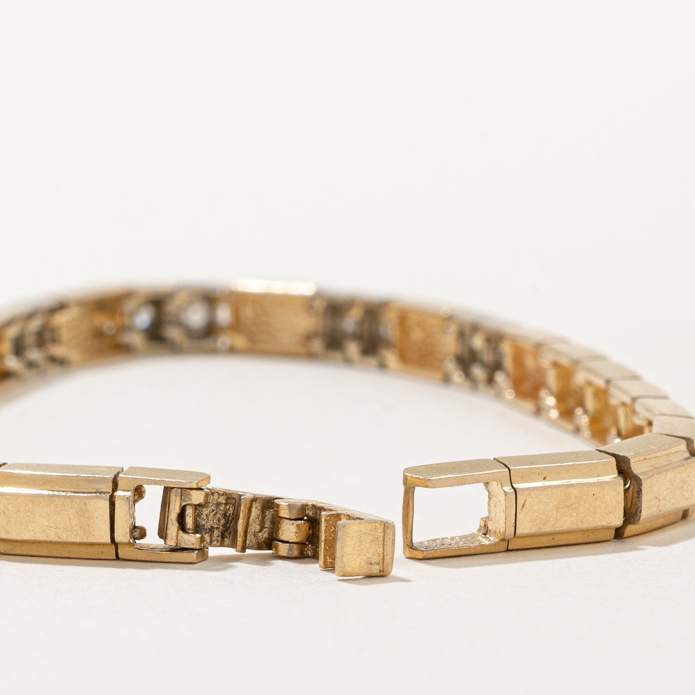 Illusion Set Diamond Bracelet | 0.36ctw | SZ 7.5" |