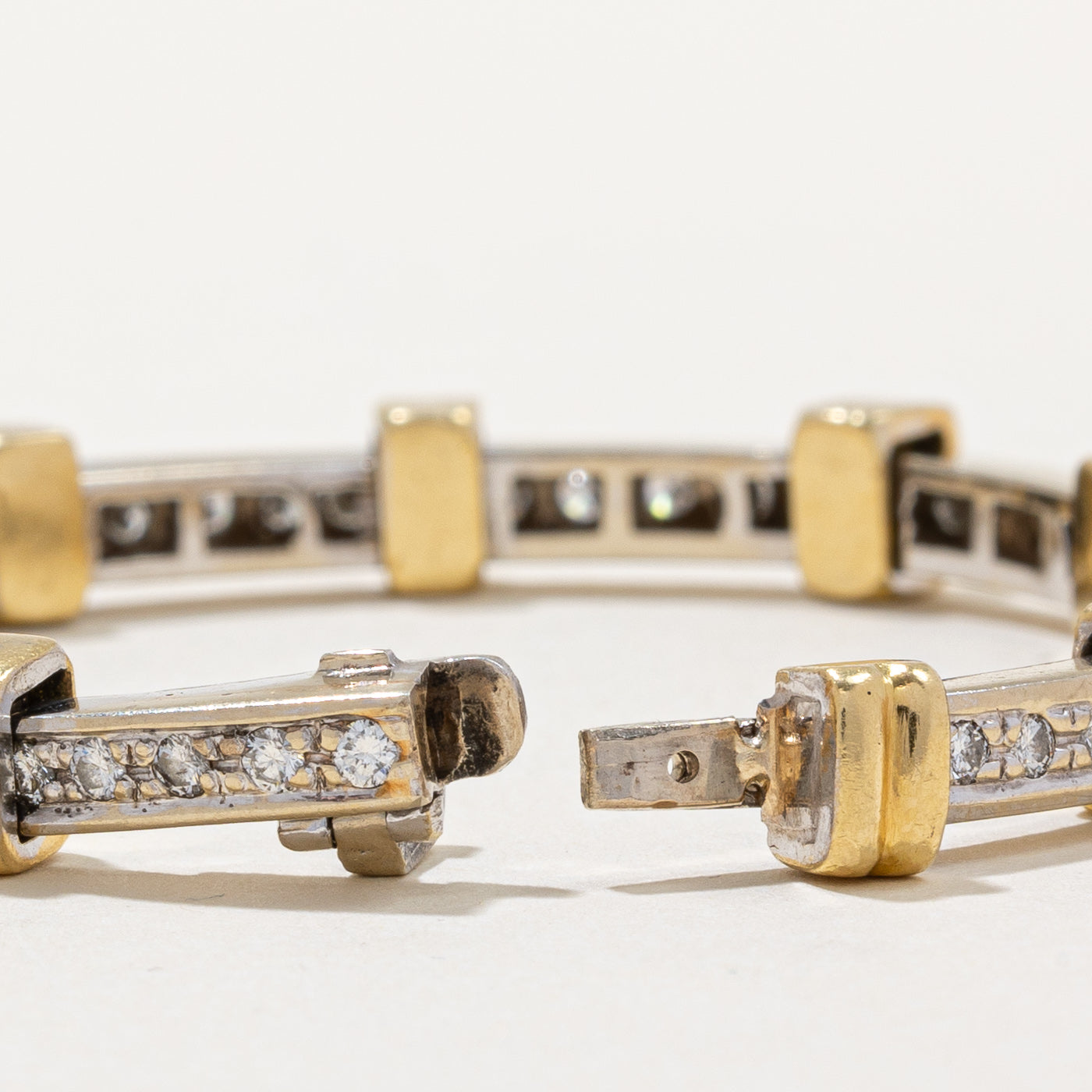 Illusion Set Diamond Bracelet | 1.50ctw | 7" |