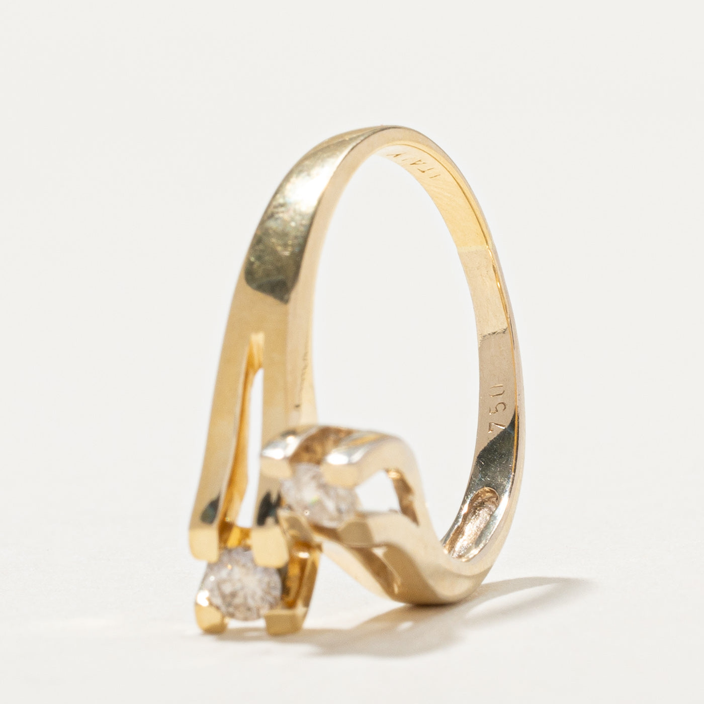 Diamond Crossover Ring | 0.30ctw | SZ 7.5 |