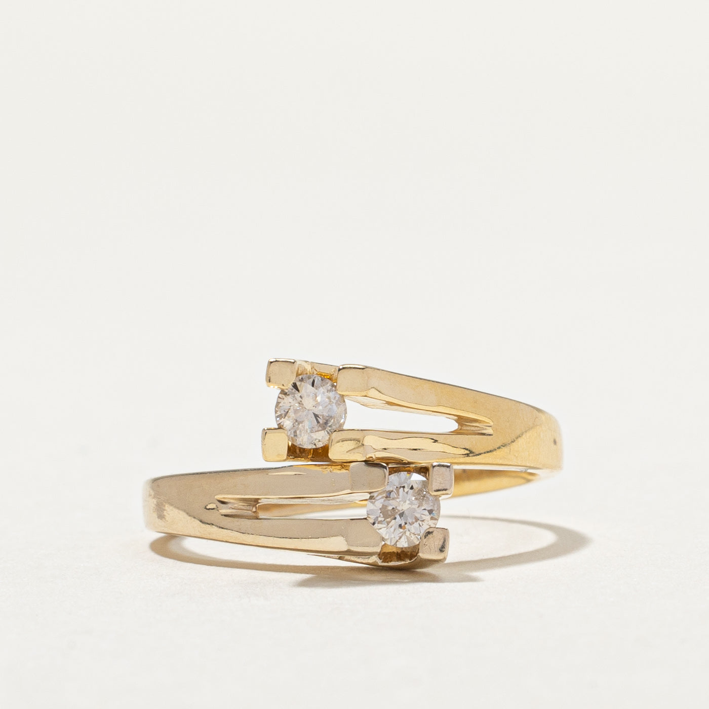 Diamond Crossover Ring | 0.30ctw | SZ 7.5 |