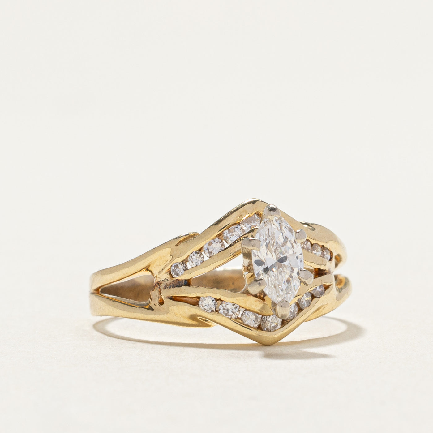 Marquise Cut Diamond Tapered Ring | 0.30ct, 0.22ctw | SZ 7 |