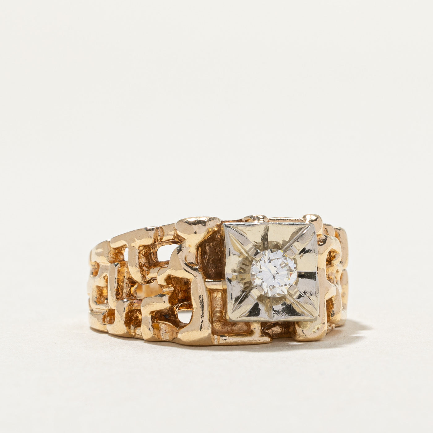 Illusion Set Diamond Textured Ring | 0.27ct | SZ 8.5 |