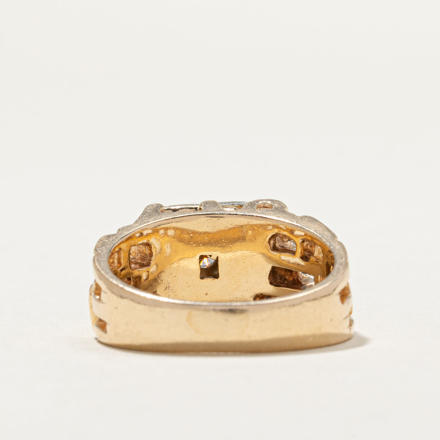 Illusion Set Diamond Textured Ring | 0.27ct | SZ 8.5 |