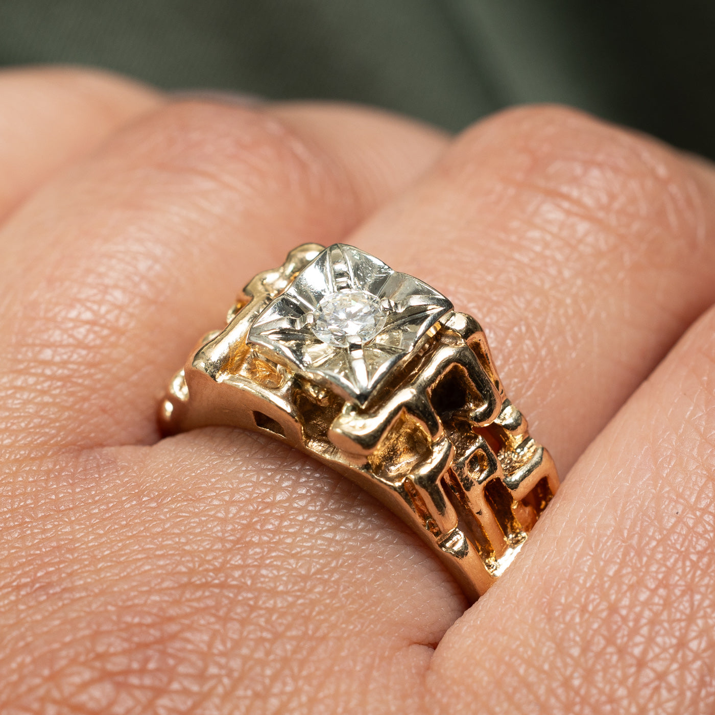 Illusion Set Diamond Textured Ring | 0.27ct | SZ 8.5 |