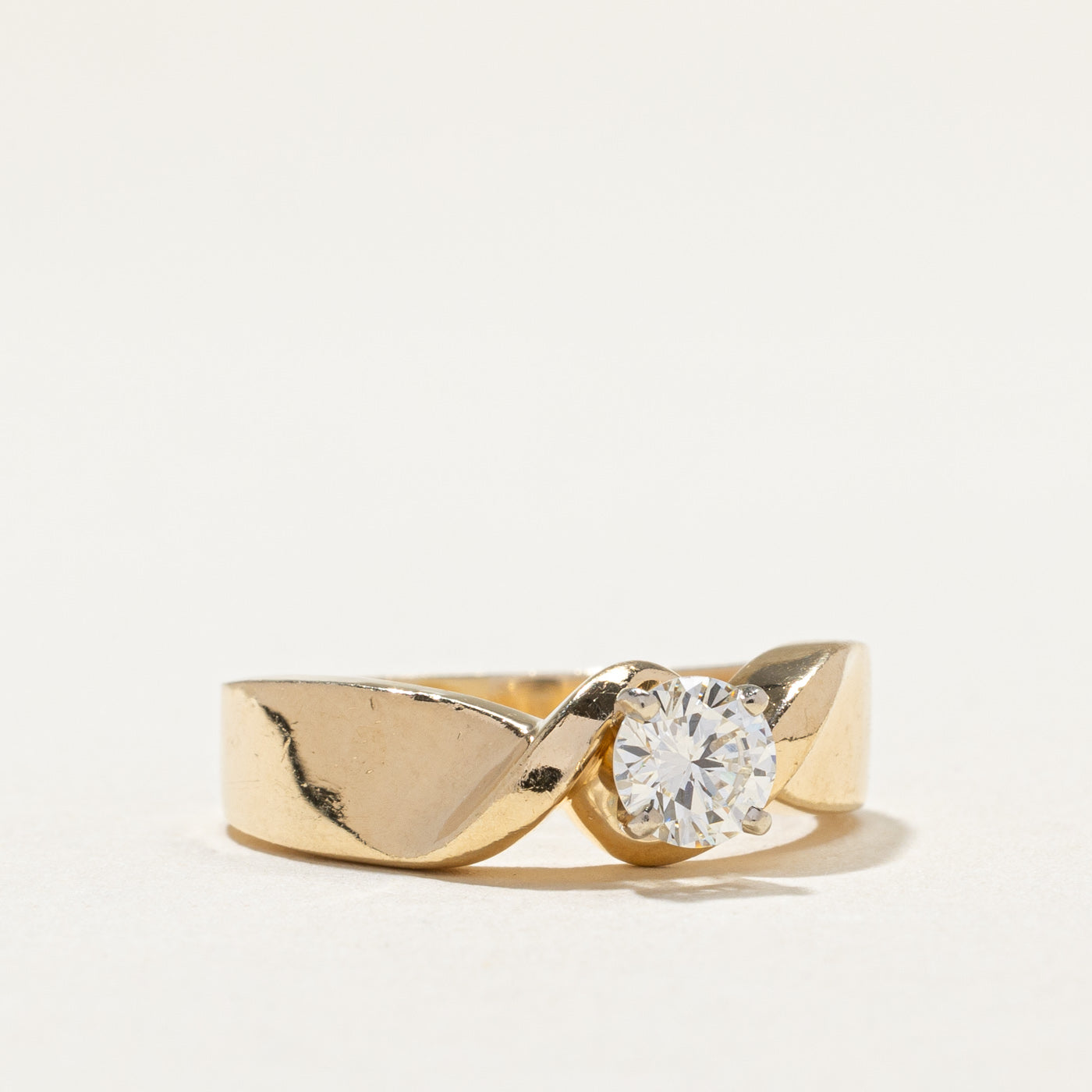 14k Solitaire Diamond Twisted Ring | 0.51ct | SZ 7 |